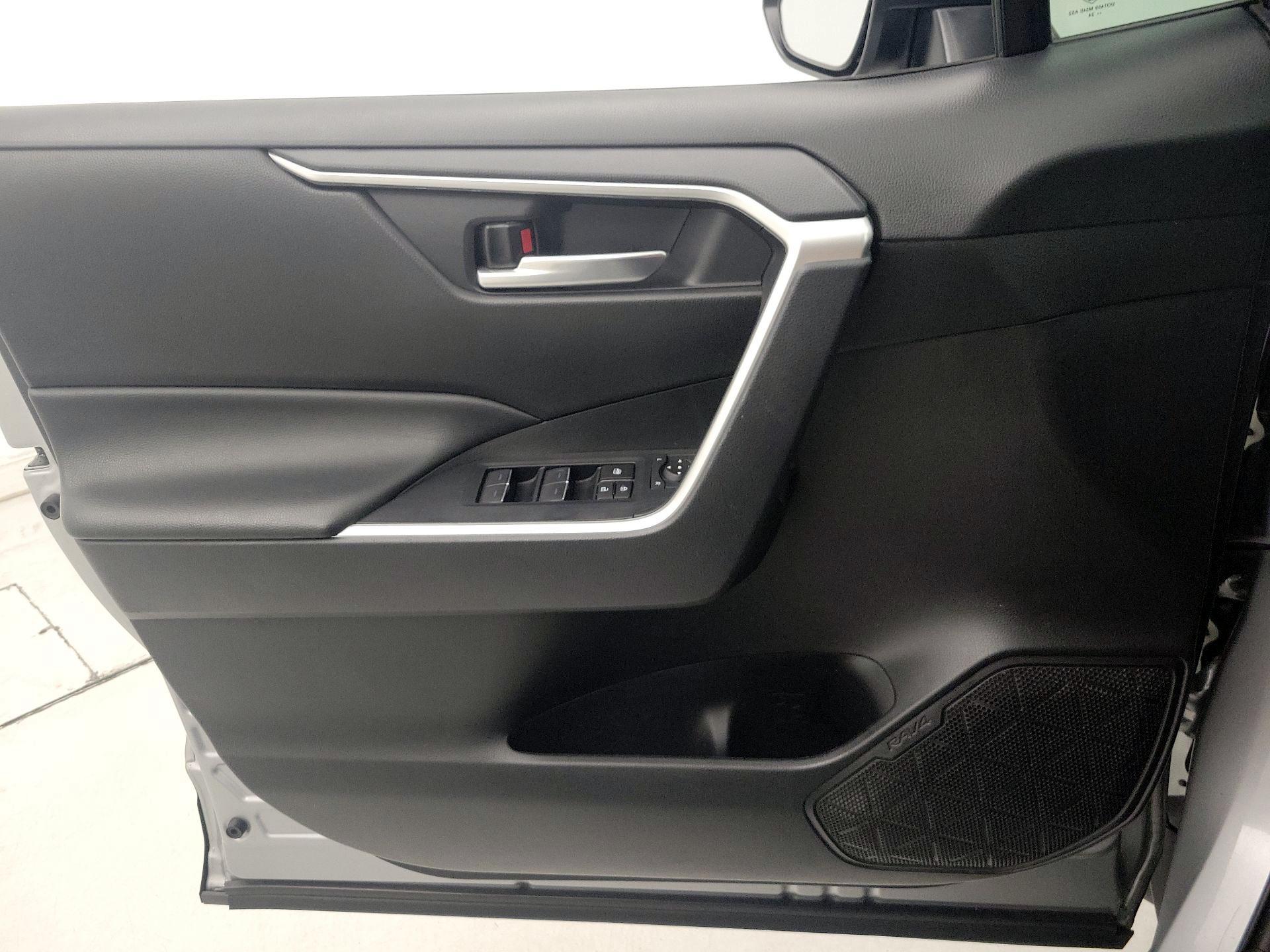 Thumbnail: 2024 Toyota RAV4 - 12