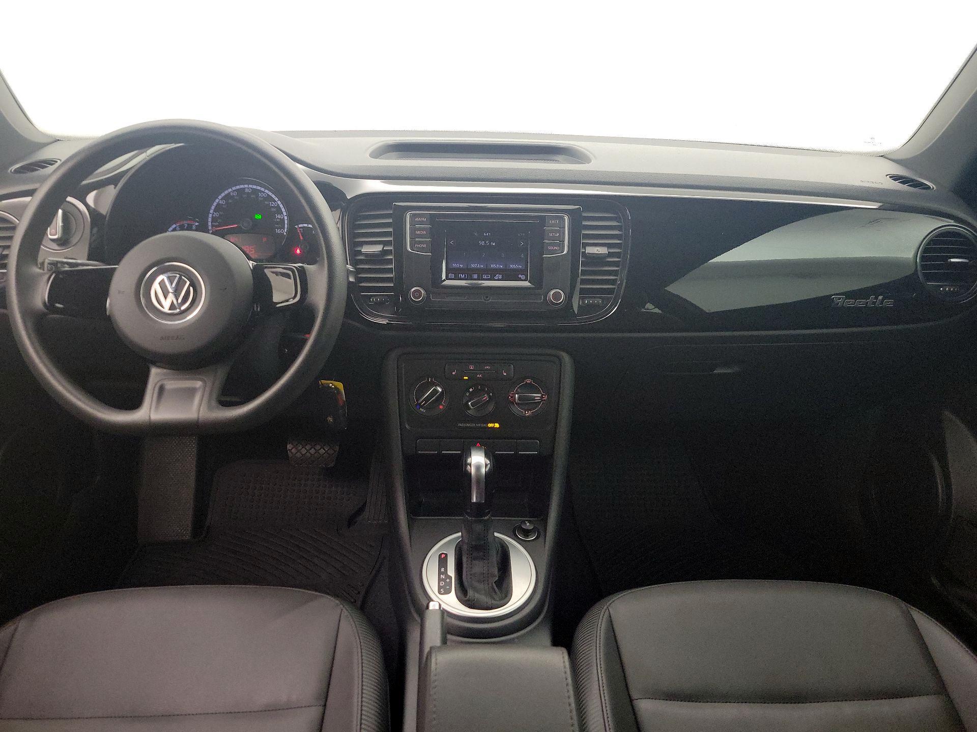 Thumbnail: 2016 Volkswagen Beetle - 9