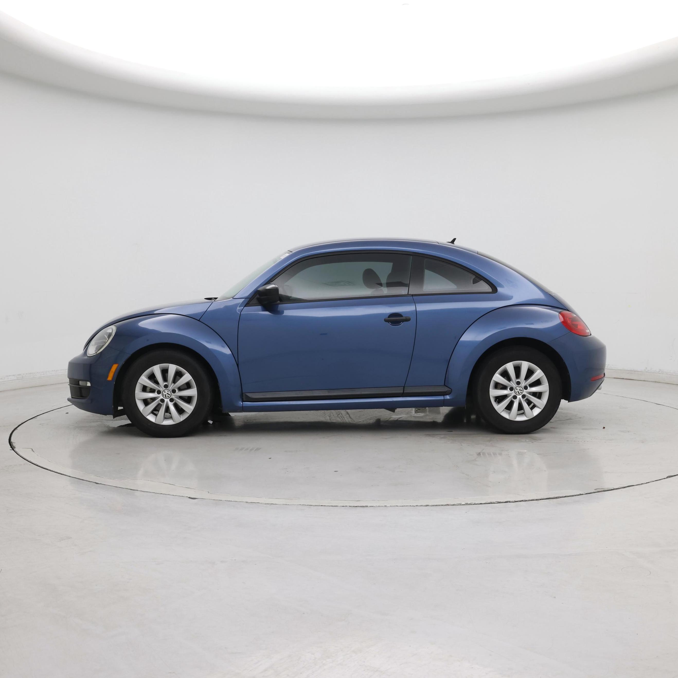 Thumbnail: 2016 Volkswagen Beetle - 3