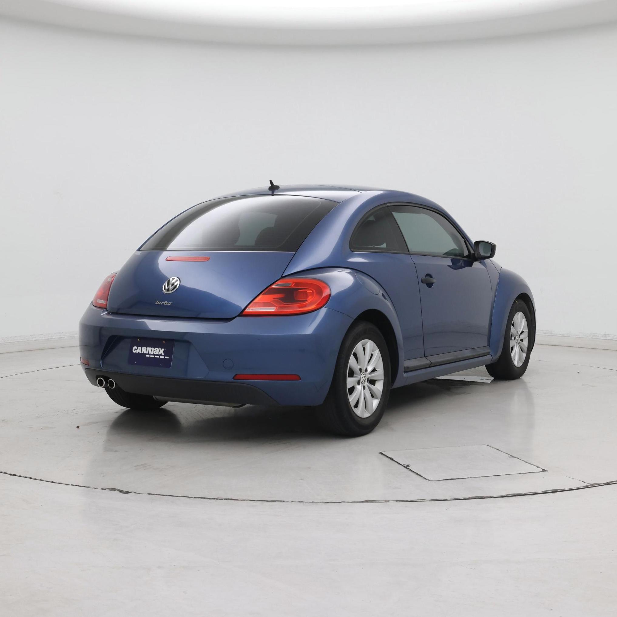 Thumbnail: 2016 Volkswagen Beetle - 8