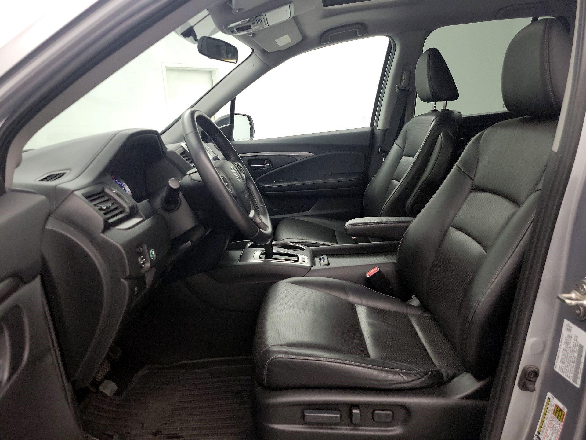 Thumbnail: 2019 Honda Ridgeline - 11