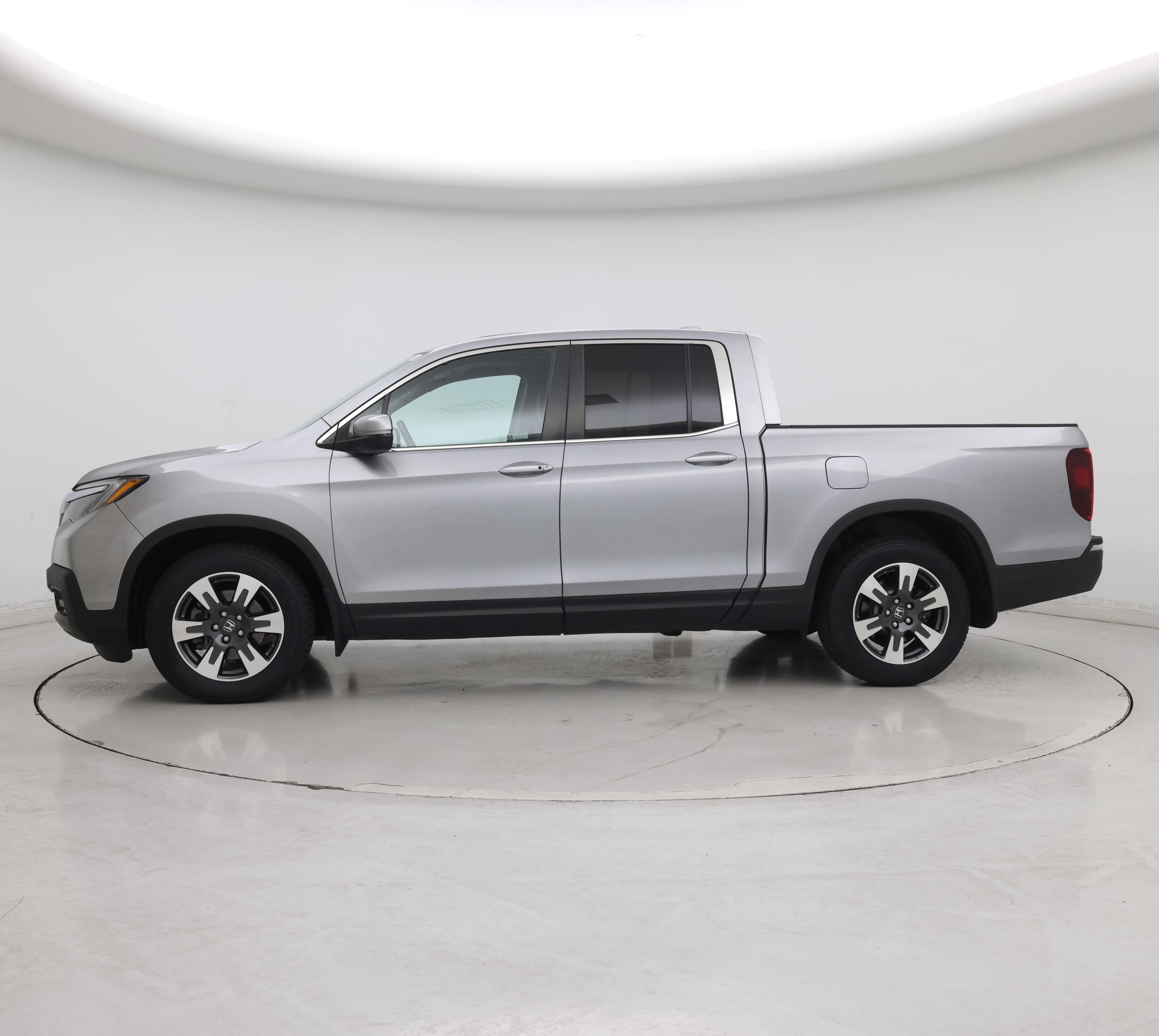 Thumbnail: 2019 Honda Ridgeline - 3