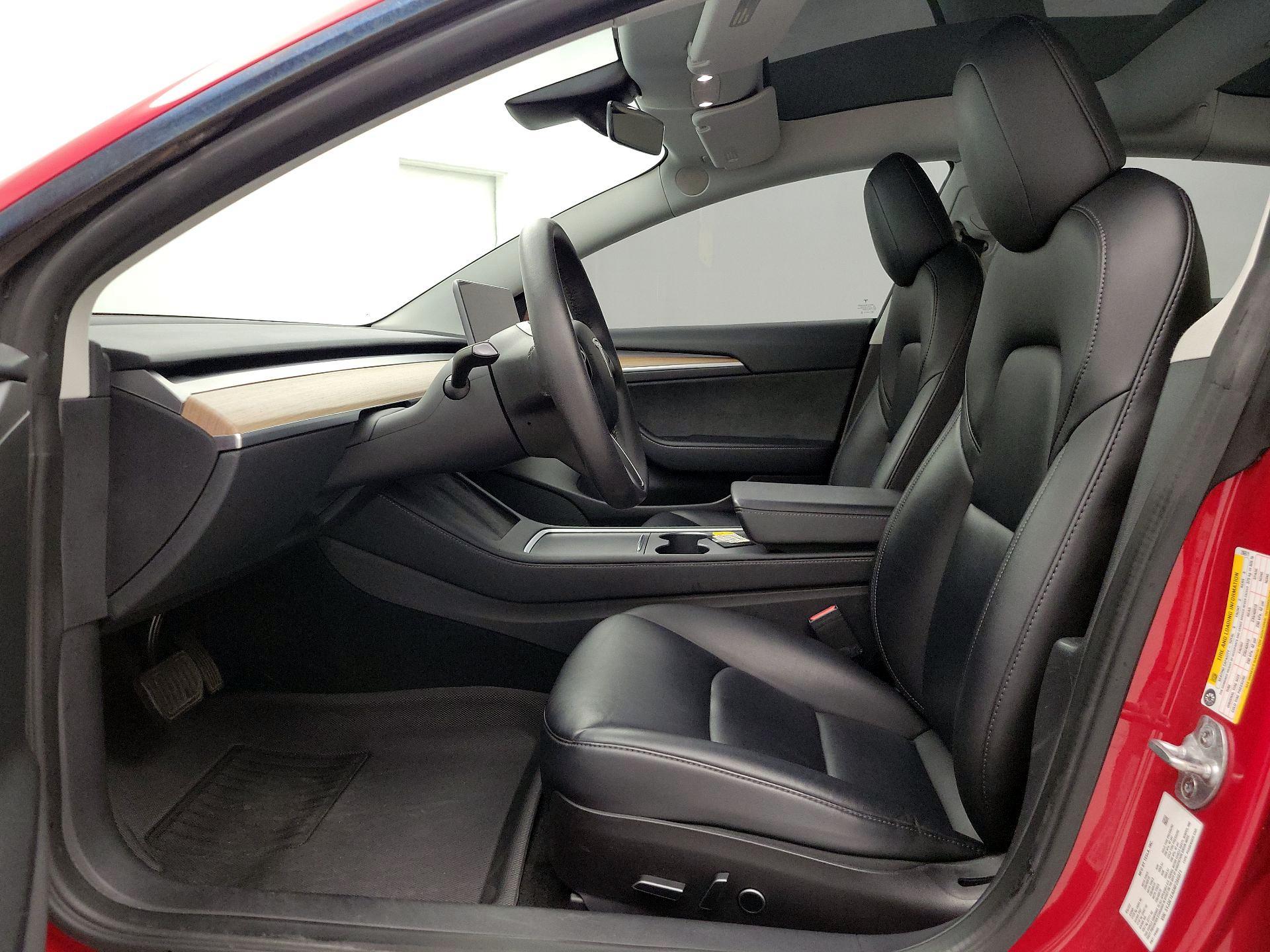 Thumbnail: 2022 Tesla Model 3 - 11