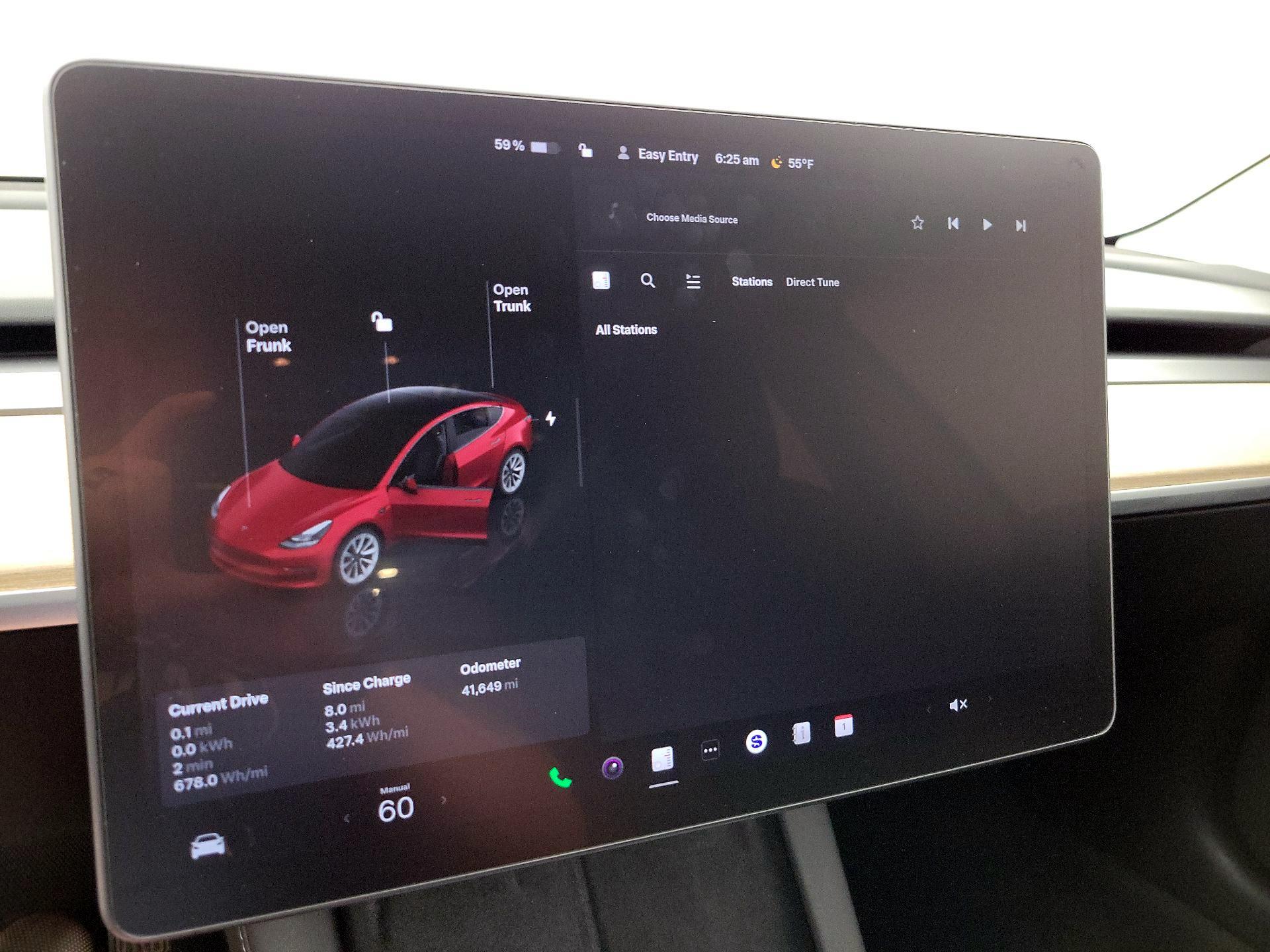 Thumbnail: 2022 Tesla Model 3 - 15