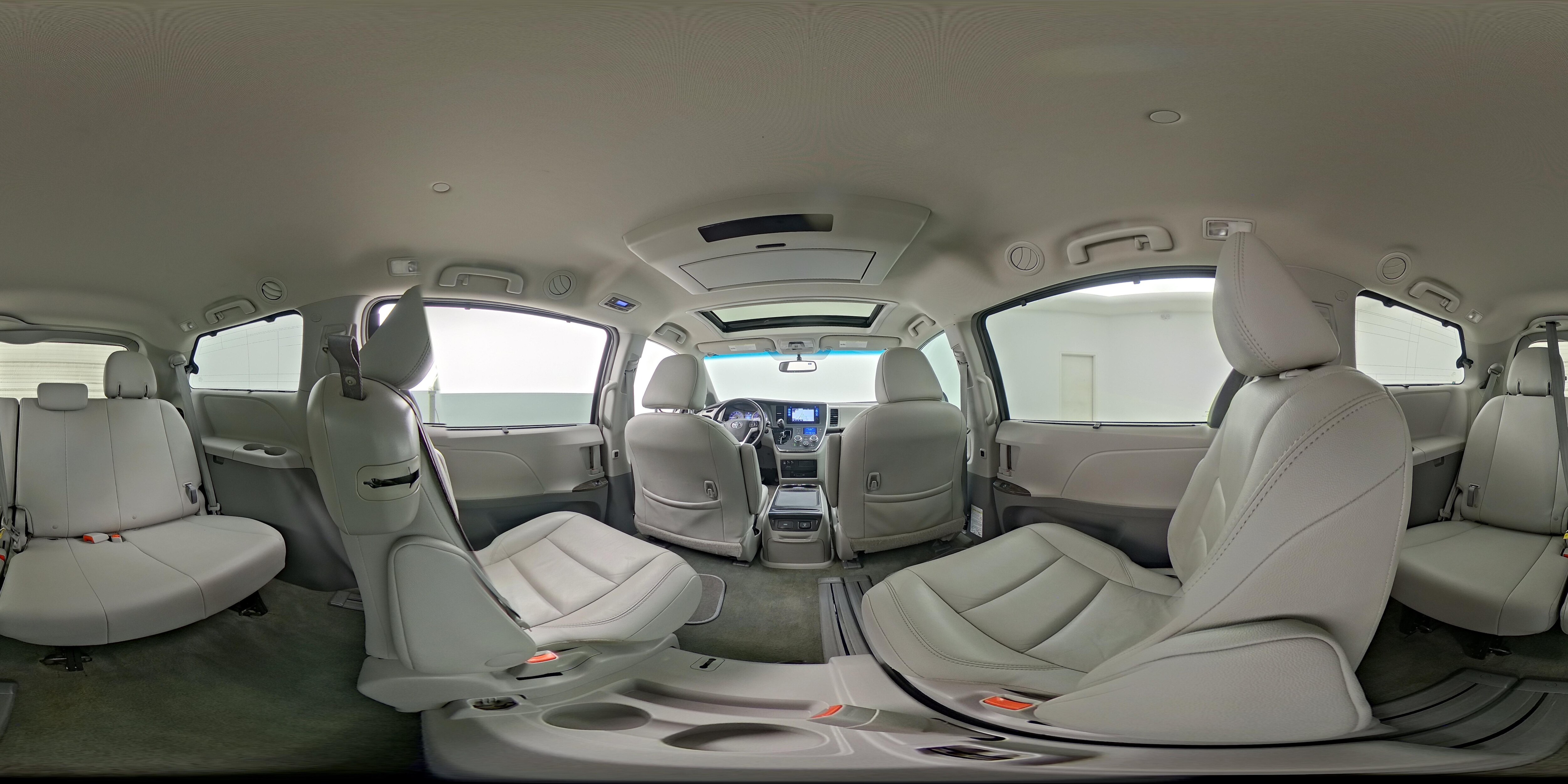 2017 Toyota Sienna XLE Premium - Photo 29