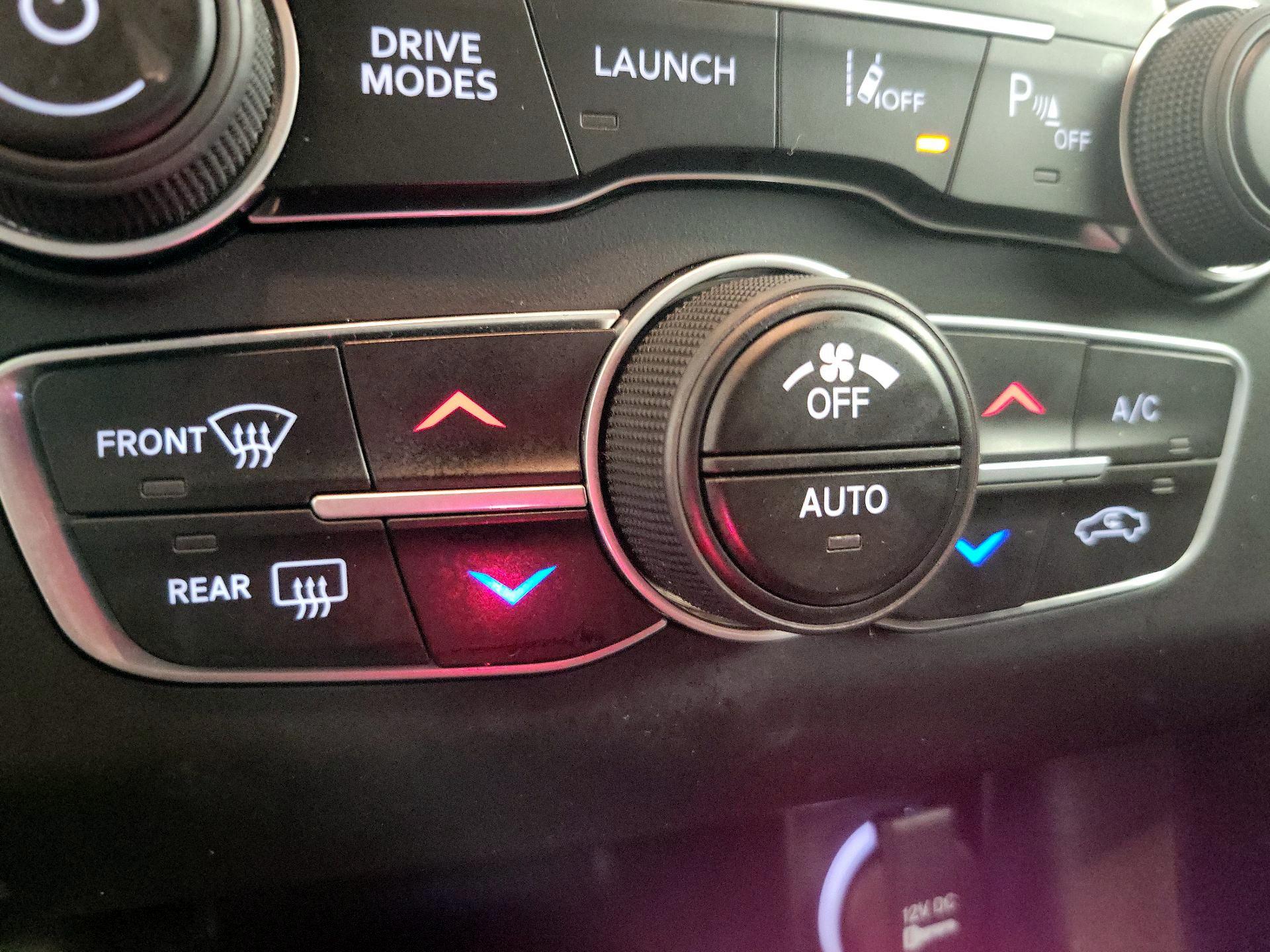 Thumbnail: 2019 Dodge Charger - 17