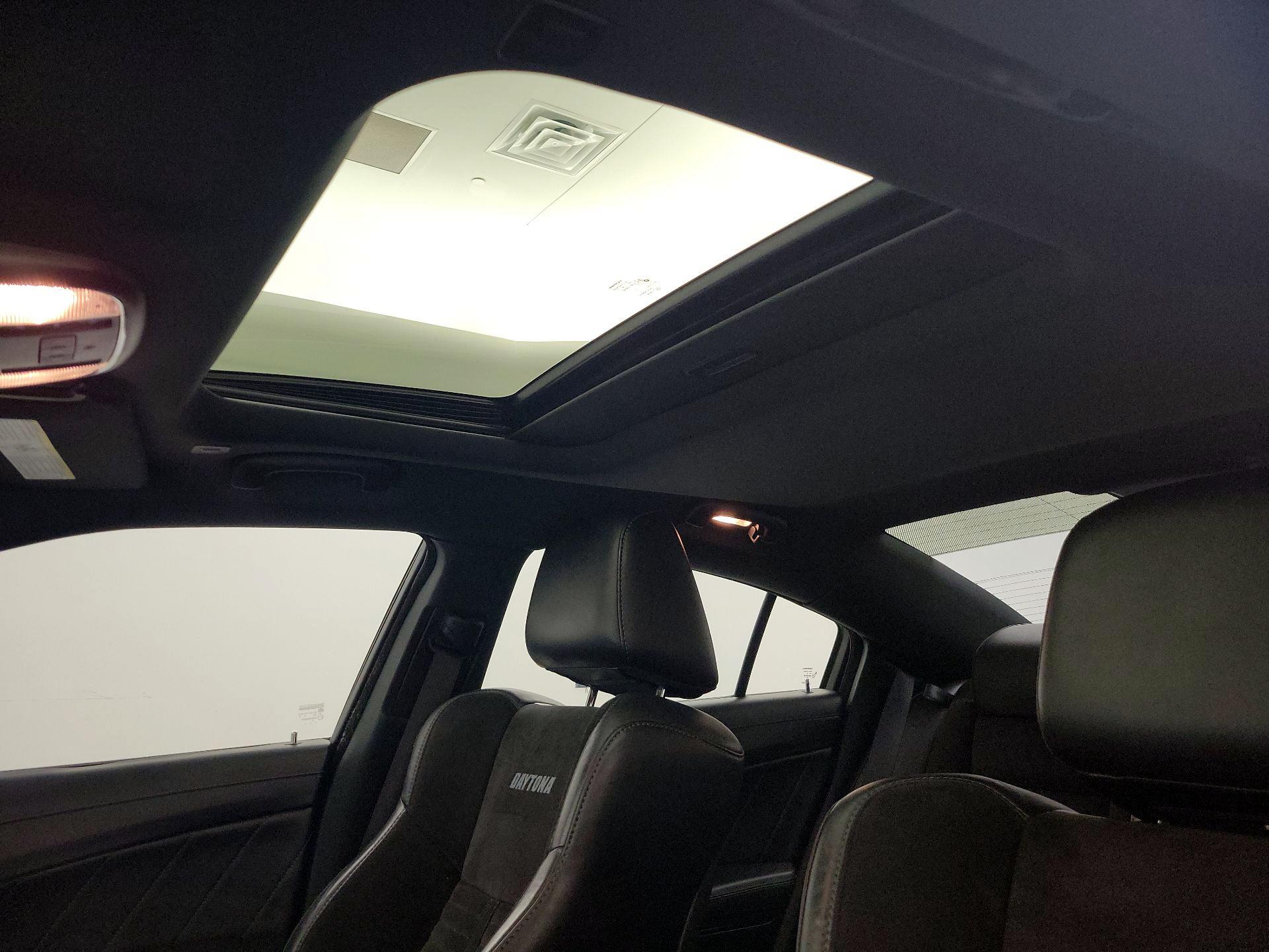 Thumbnail: 2019 Dodge Charger - 20