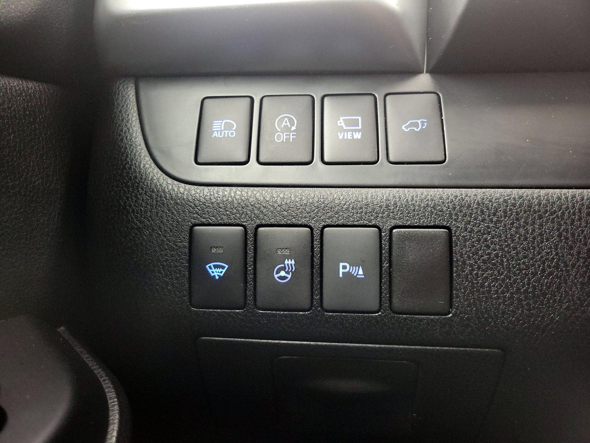 Thumbnail: 2018 Toyota Highlander - 13