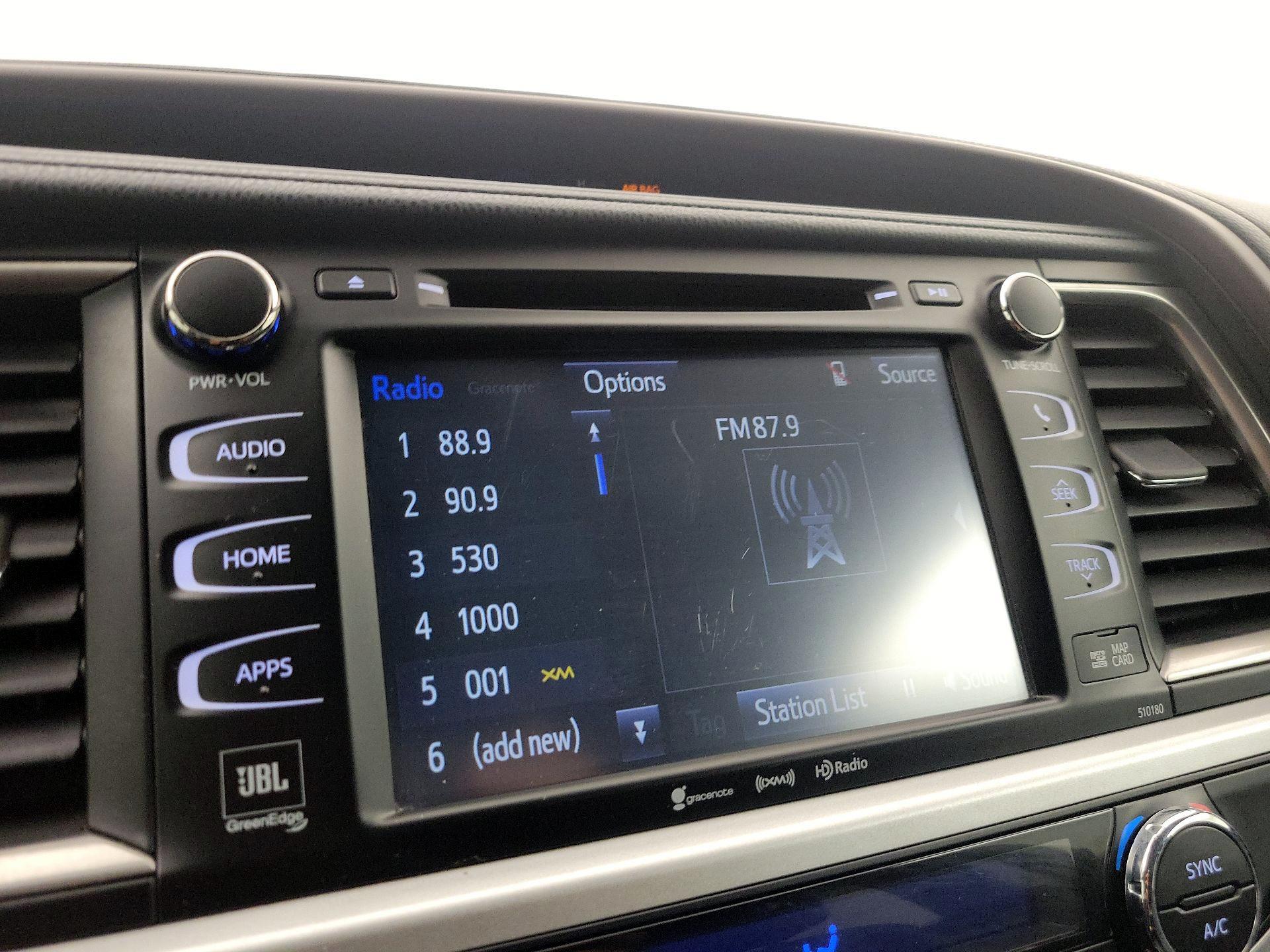 Thumbnail: 2018 Toyota Highlander - 16