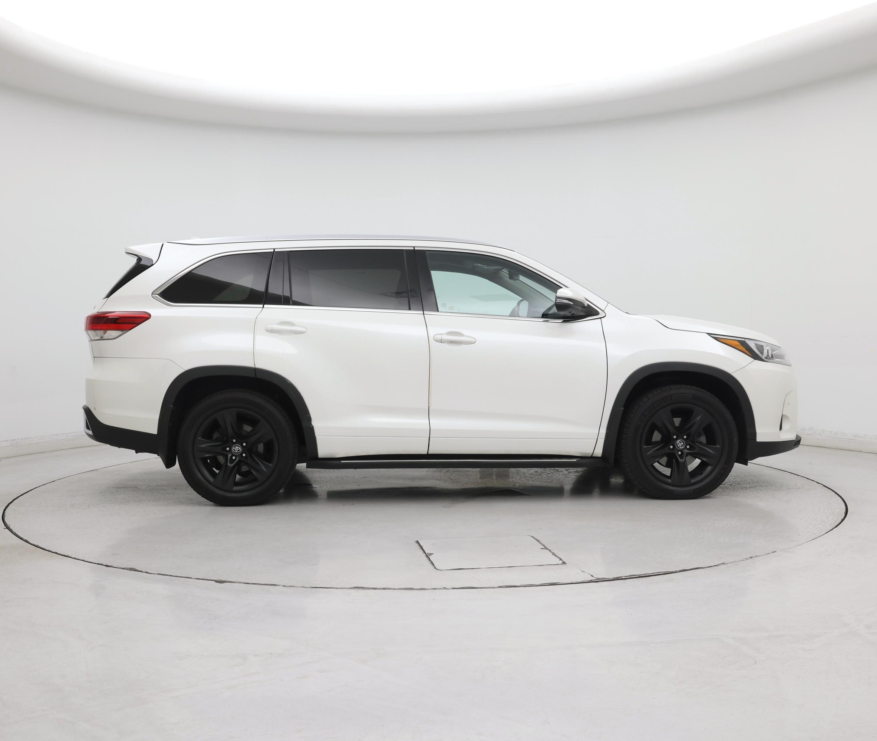 Thumbnail: 2018 Toyota Highlander - 7
