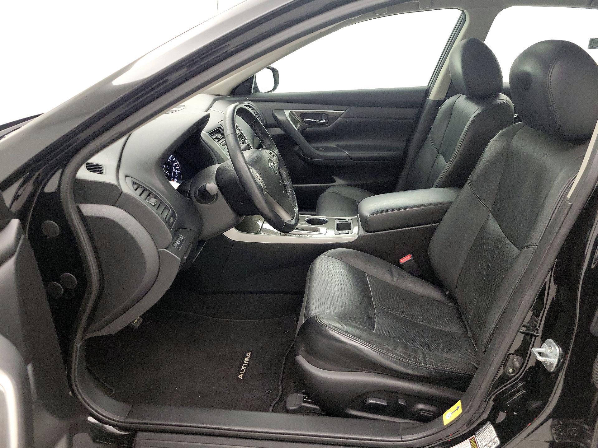 Thumbnail: 2014 Nissan Altima - 11