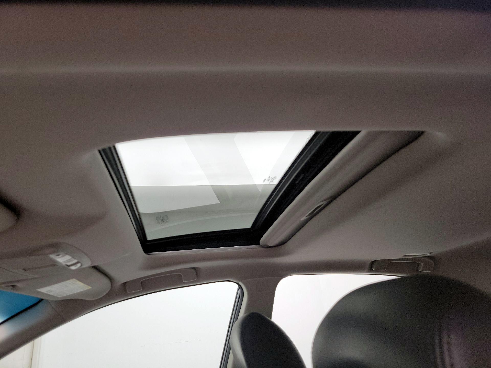 Thumbnail: 2014 Nissan Altima - 20