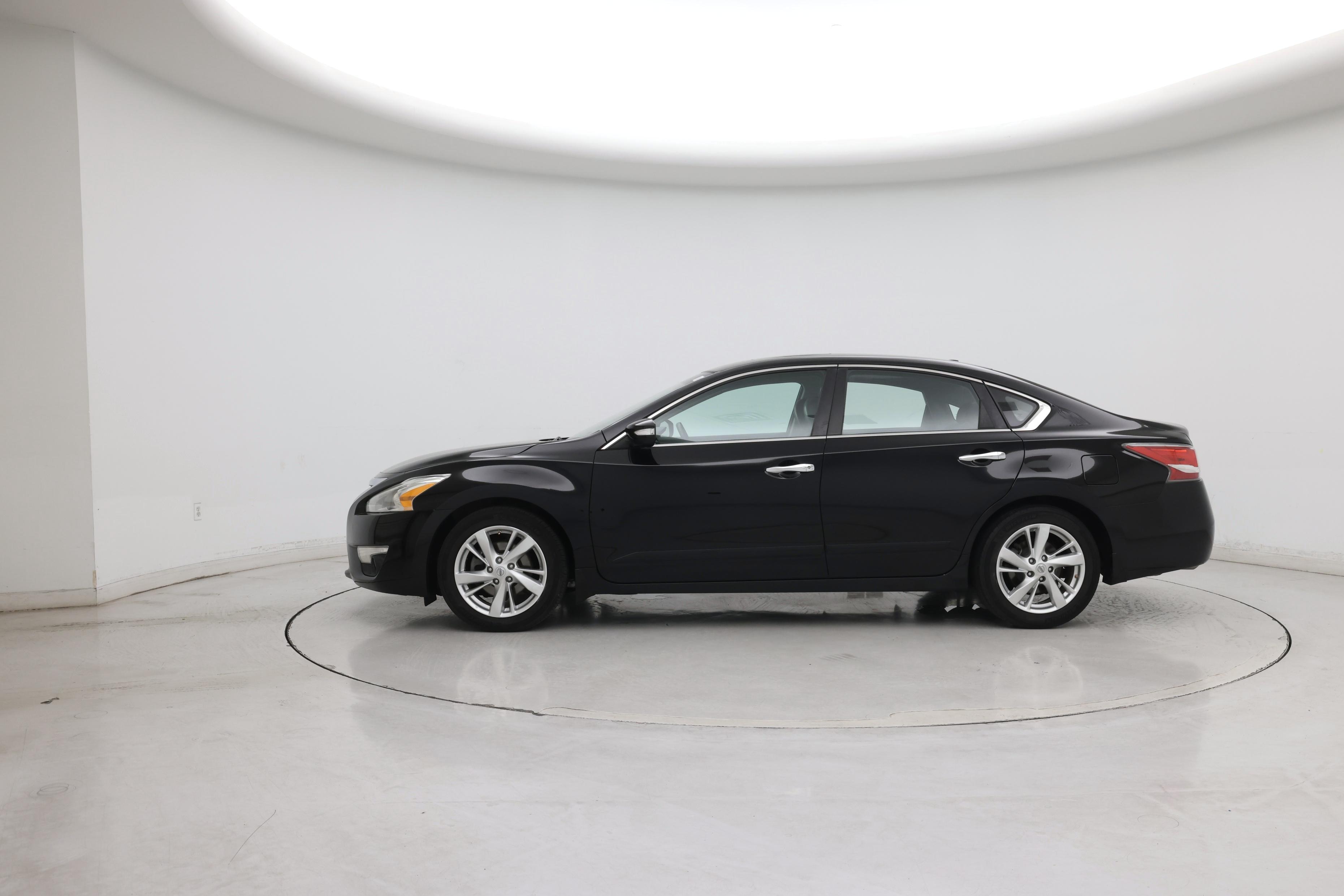 Thumbnail: 2014 Nissan Altima - 3