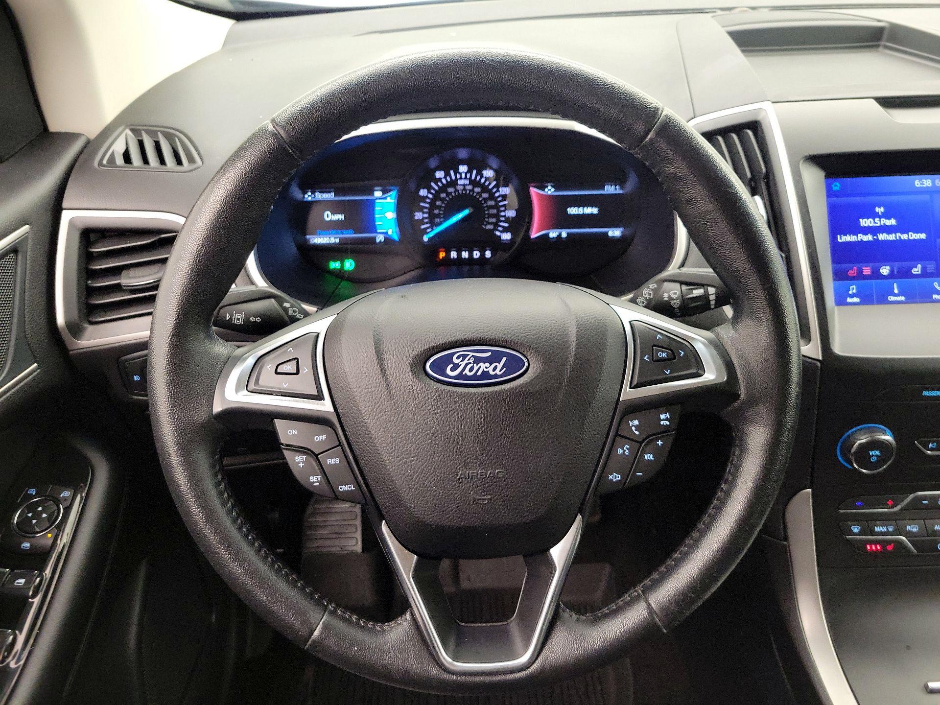 Thumbnail: 2020 Ford Edge - 10