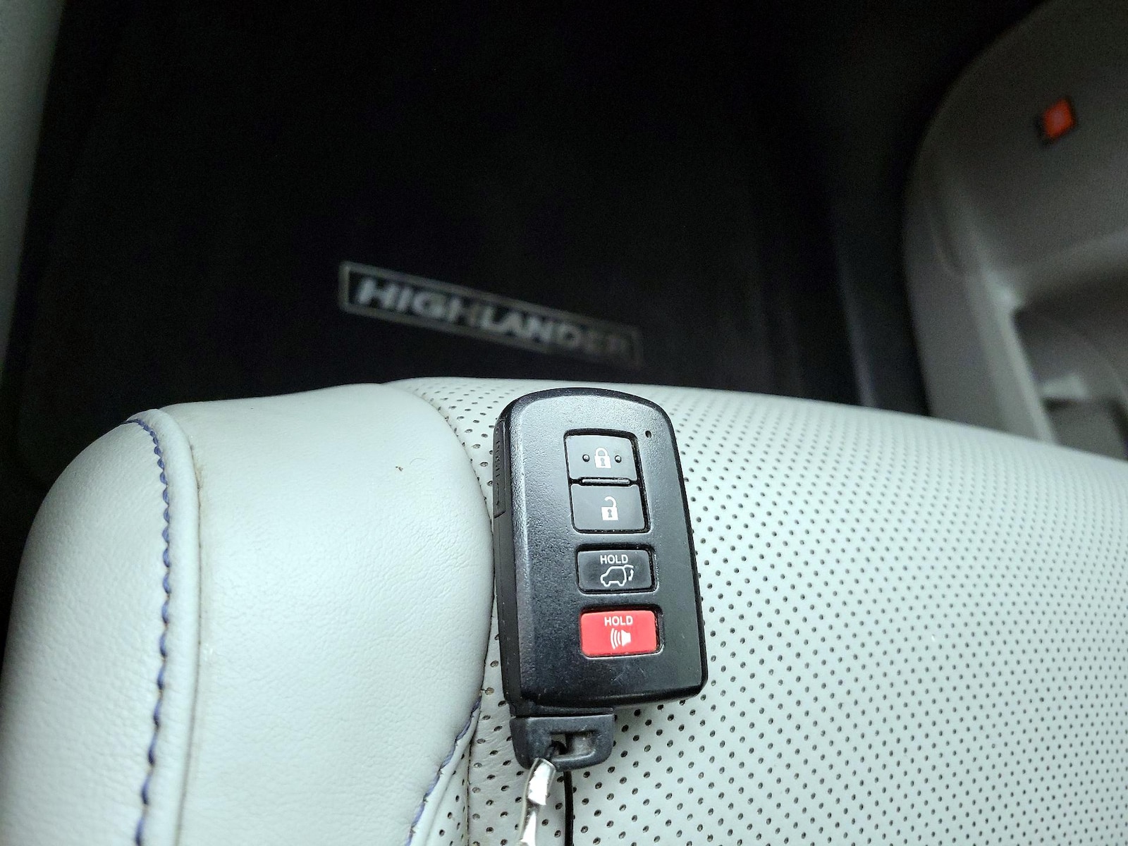 2016 Toyota Highlander Limited - Photo 26