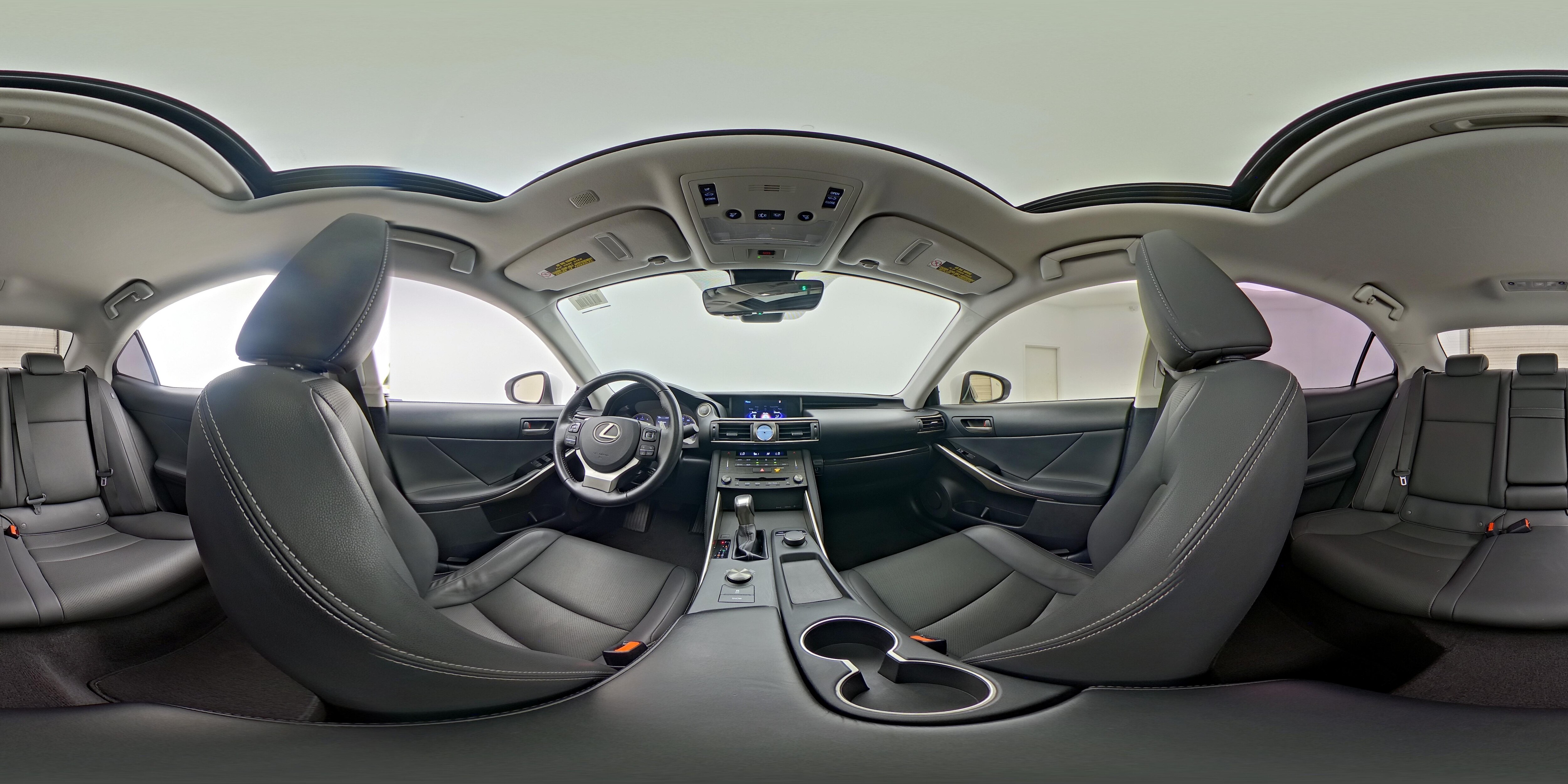 2019 Lexus IS 300 - Photo 25