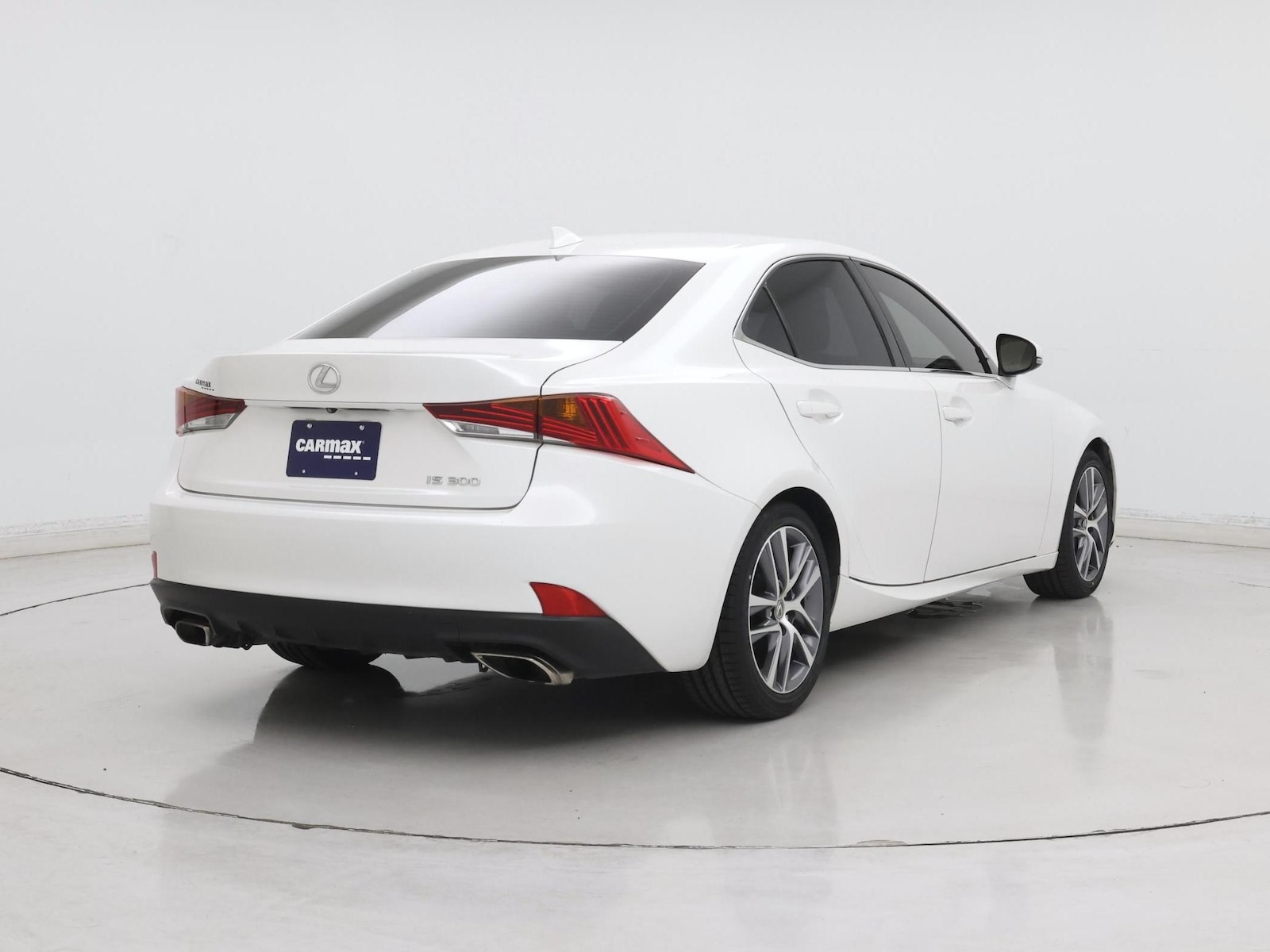 2019 Lexus IS 300 - Photo 9