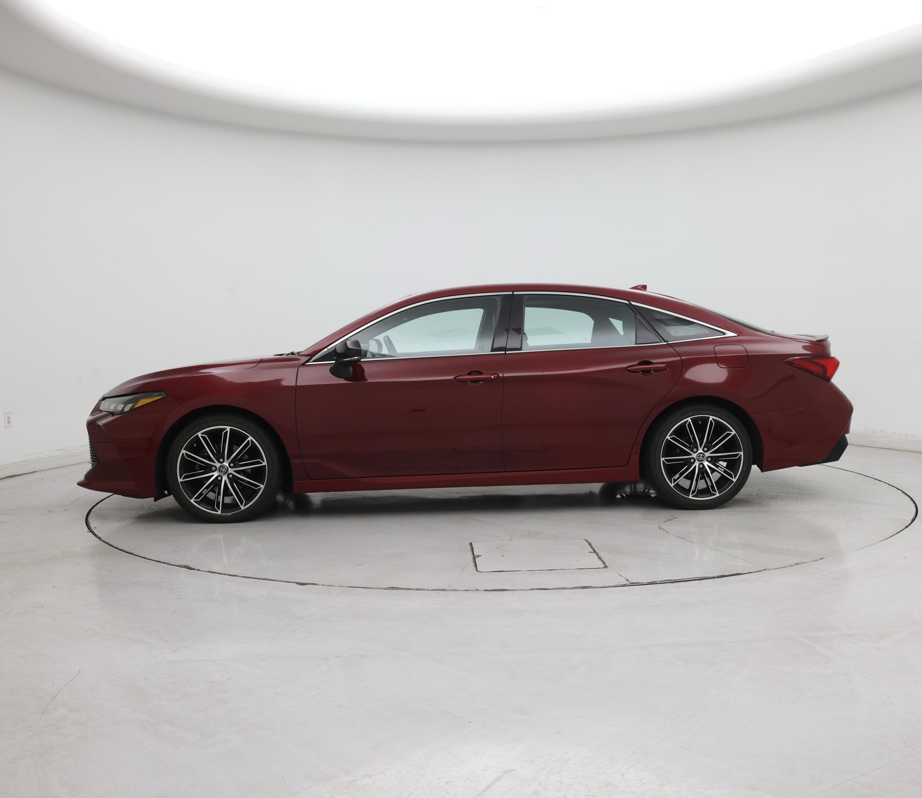 Thumbnail: 2019 Toyota Avalon - 3
