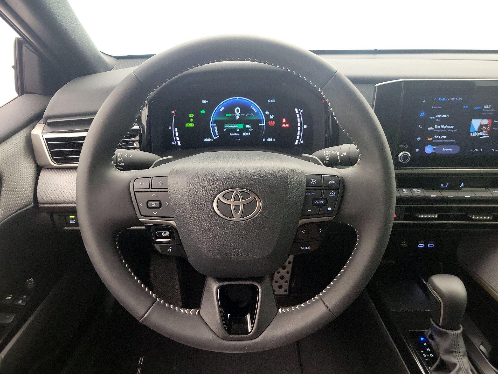 Thumbnail: 2025 Toyota Camry - 10