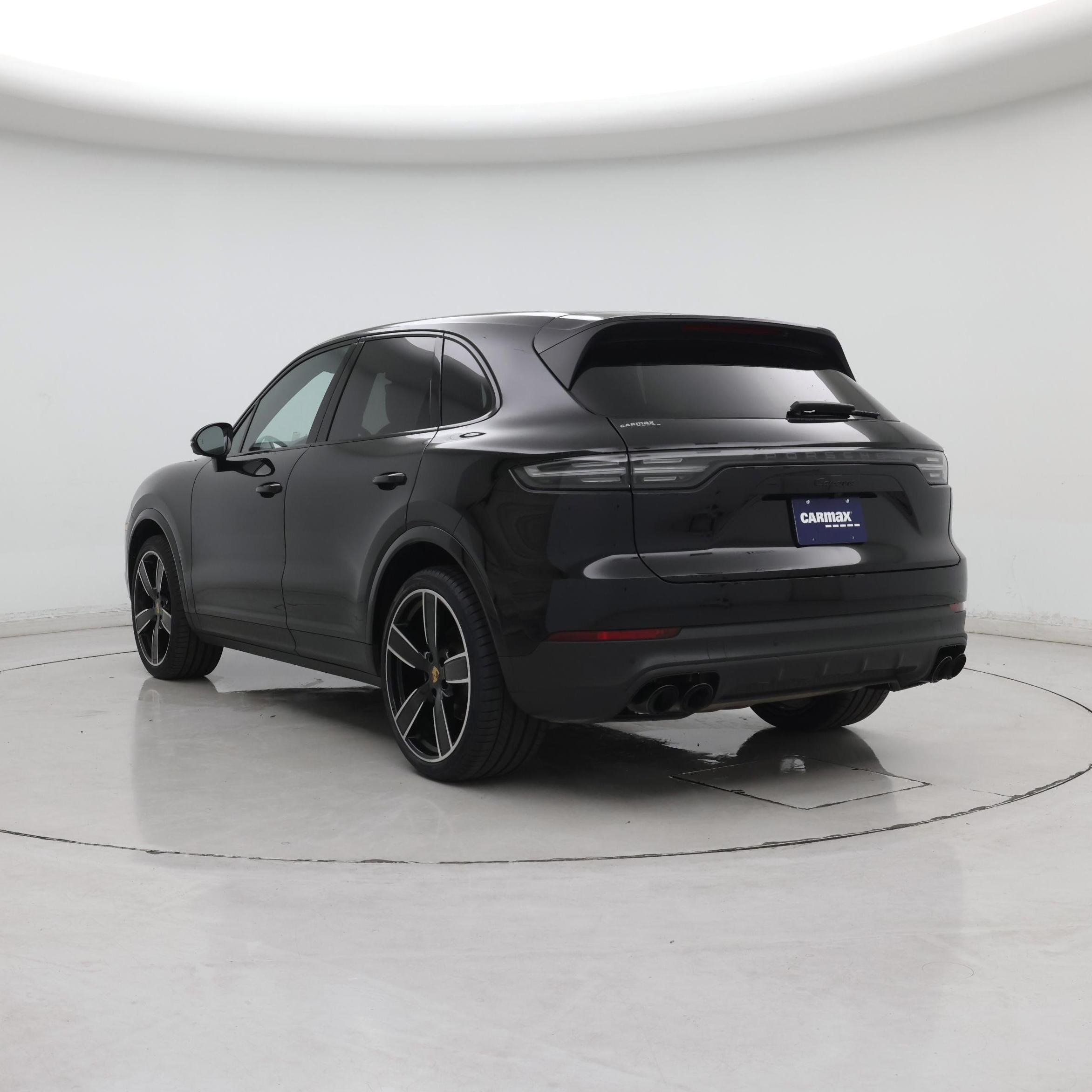 Thumbnail: 2023 Porsche Cayenne - 2
