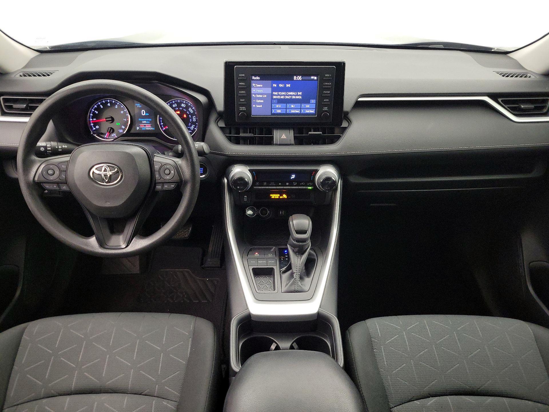 Thumbnail: 2019 Toyota RAV4 - 9
