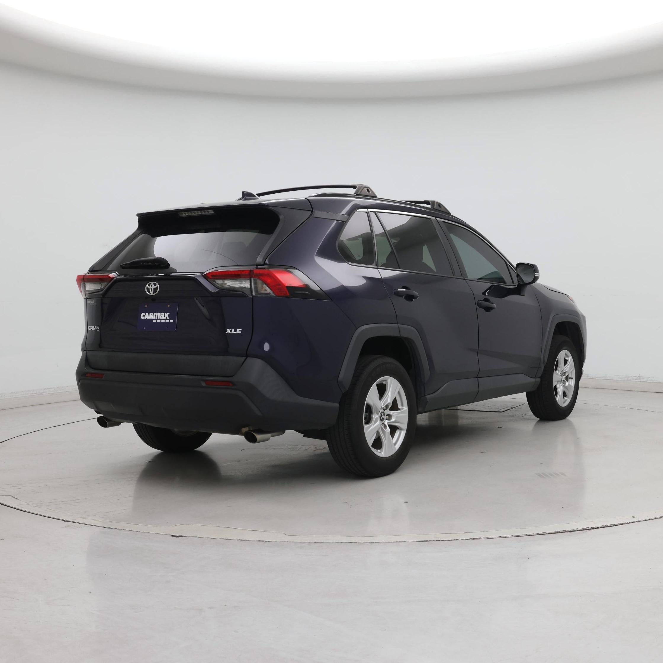 Thumbnail: 2019 Toyota RAV4 - 8