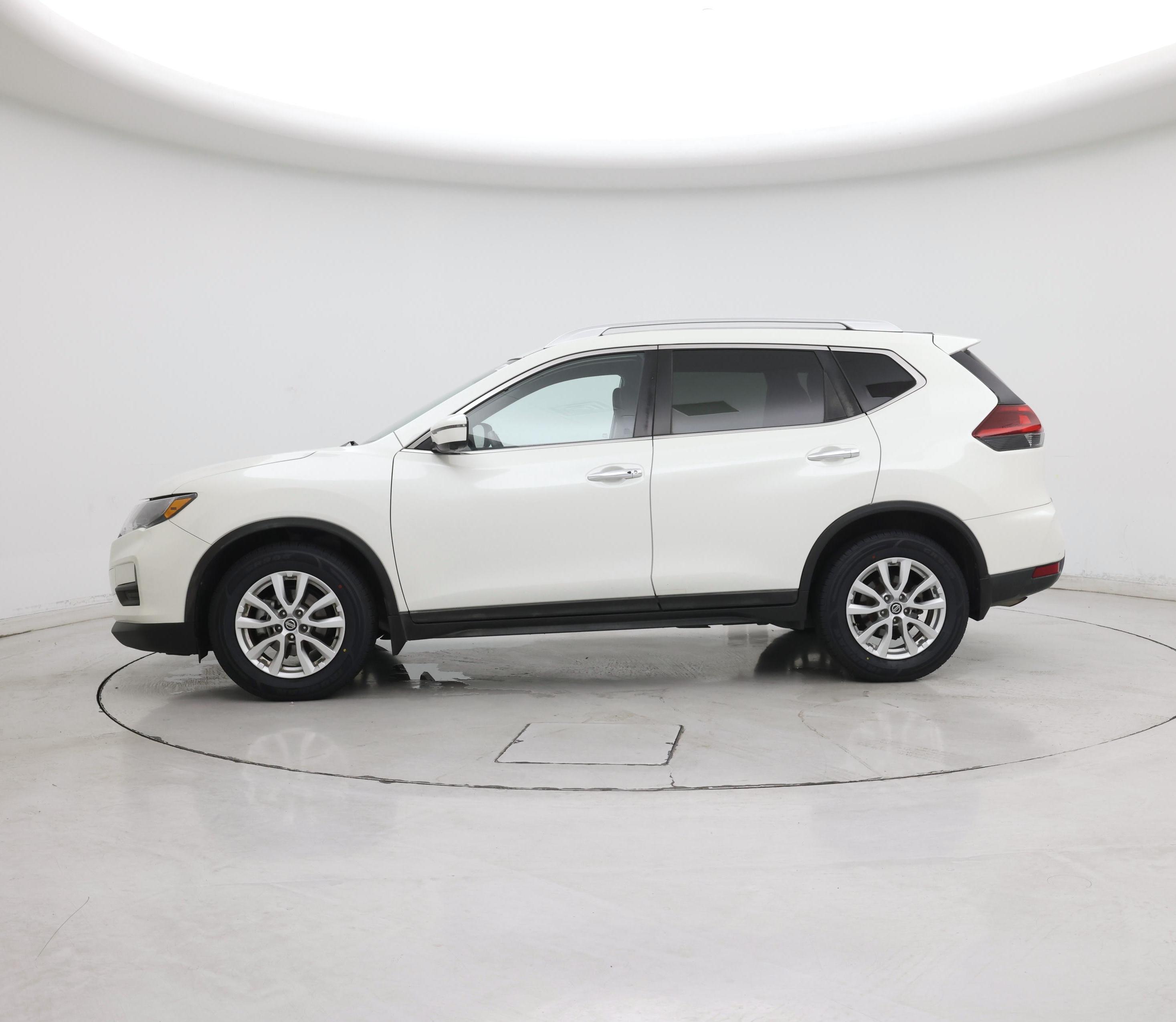 Thumbnail: 2018 Nissan Rogue - 3
