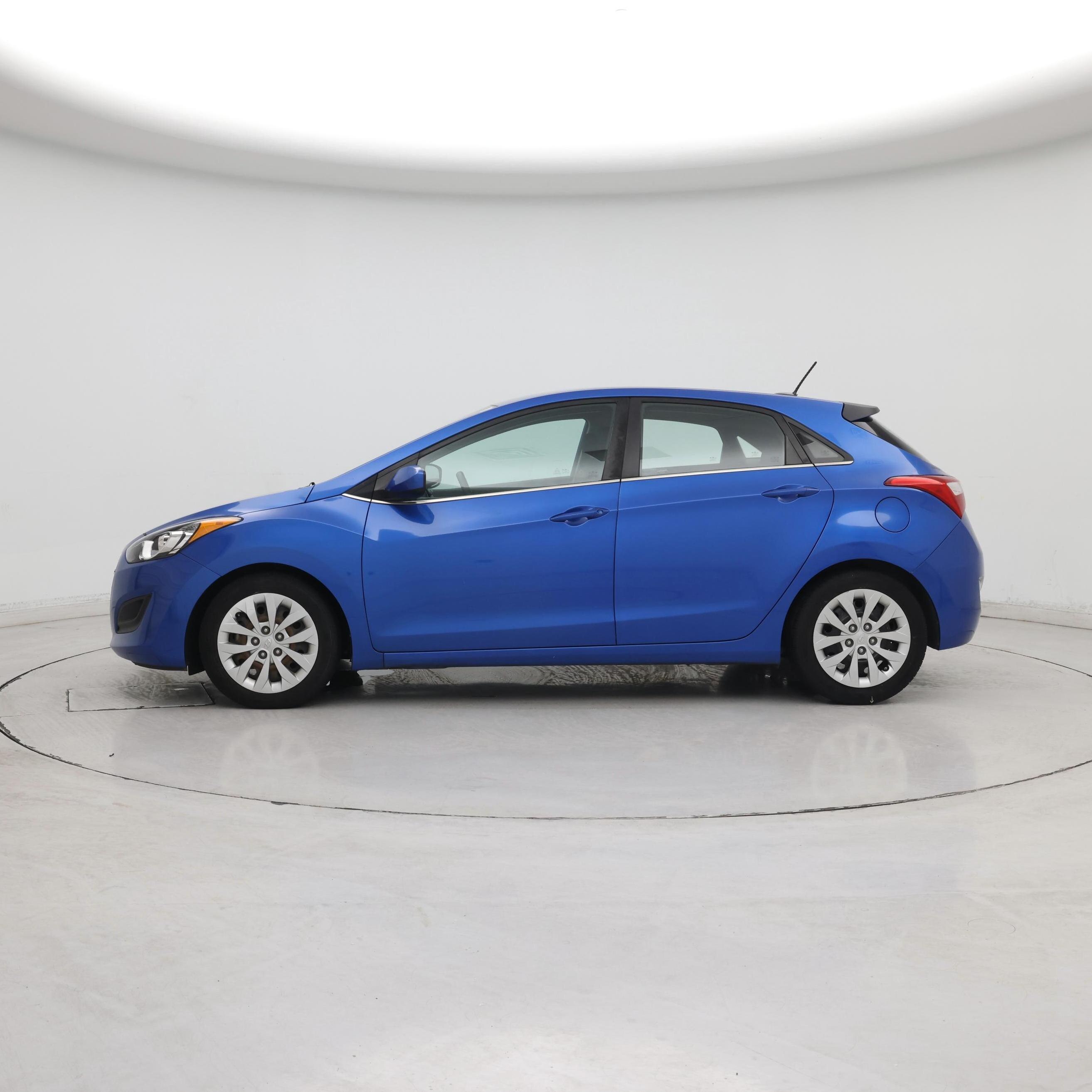 Thumbnail: 2017 Hyundai Elantra - 3