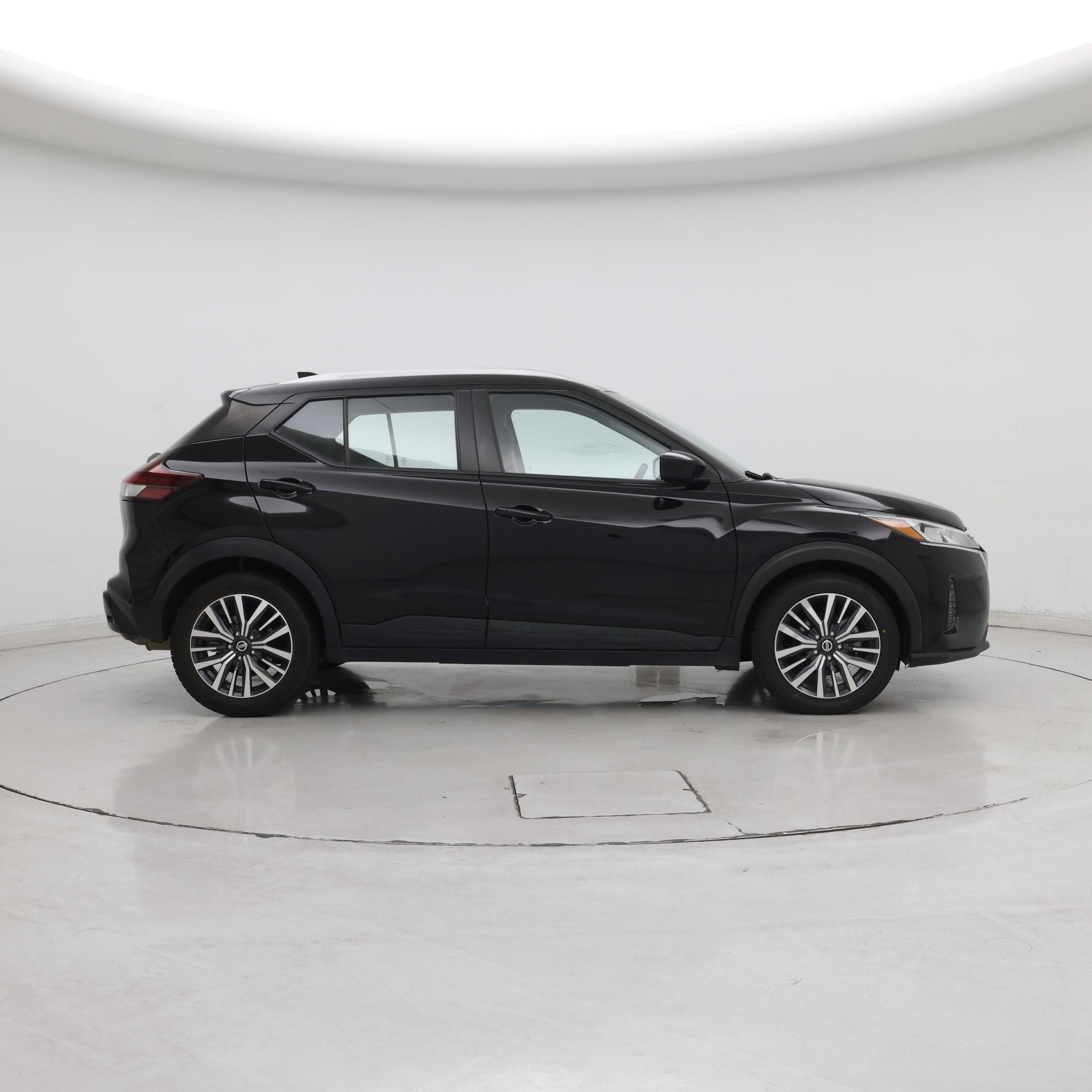 Thumbnail: 2021 Nissan Kicks - 7