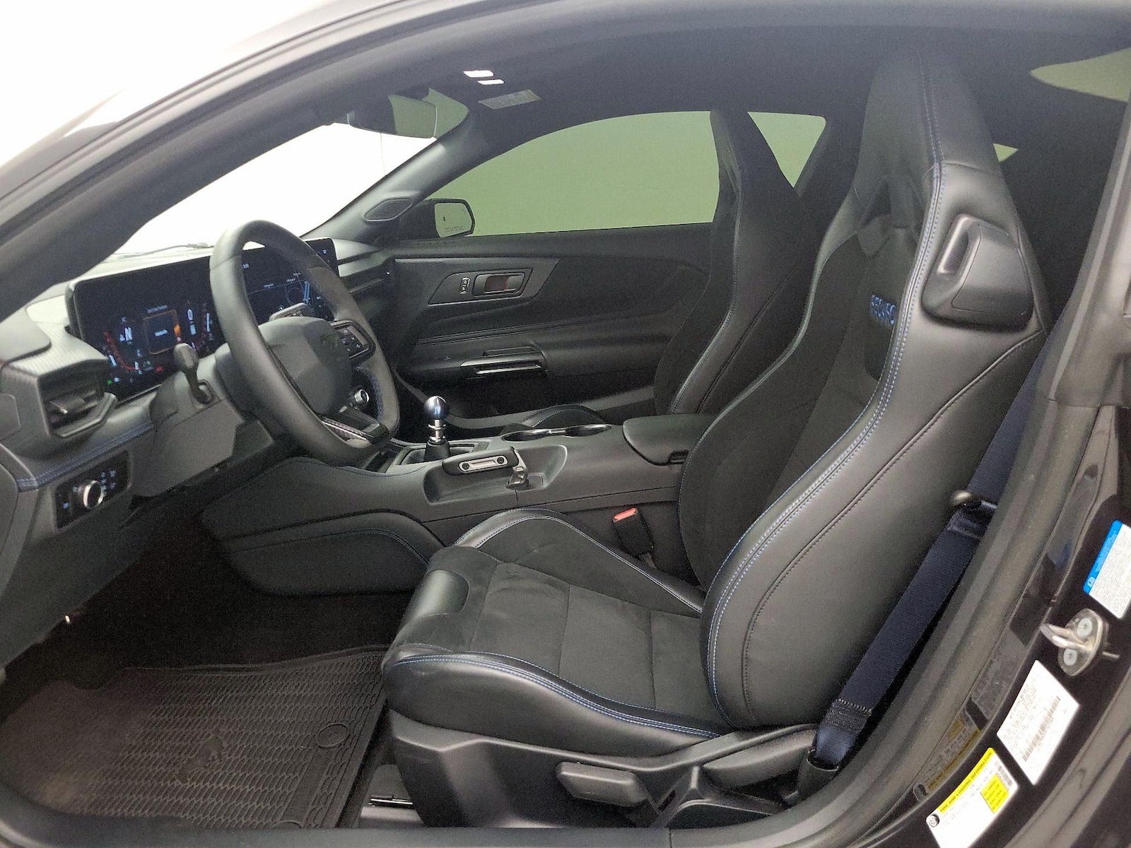 2024 Ford Mustang Dark Horse - Photo 12