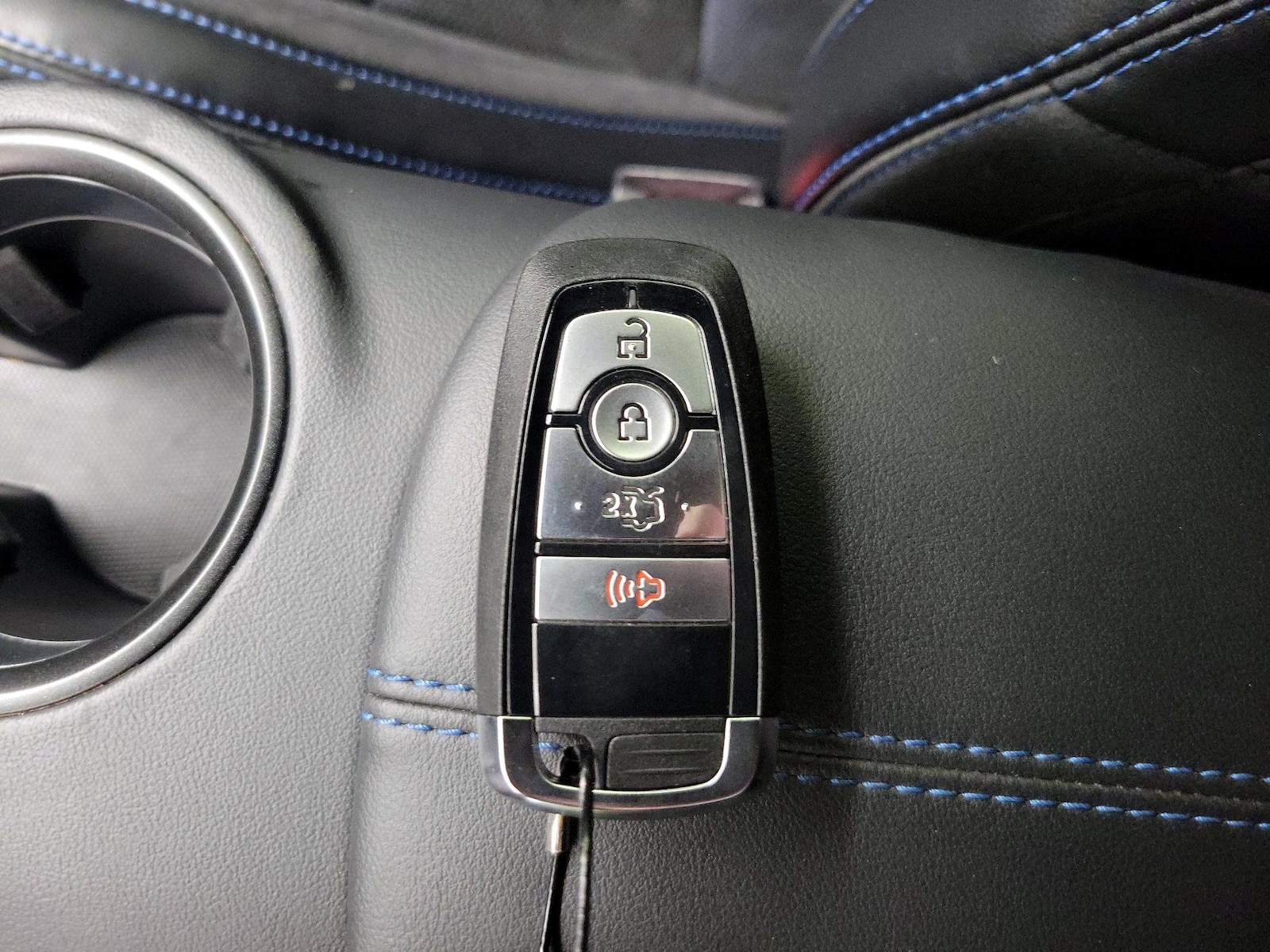 2024 Ford Mustang Dark Horse - Photo 24