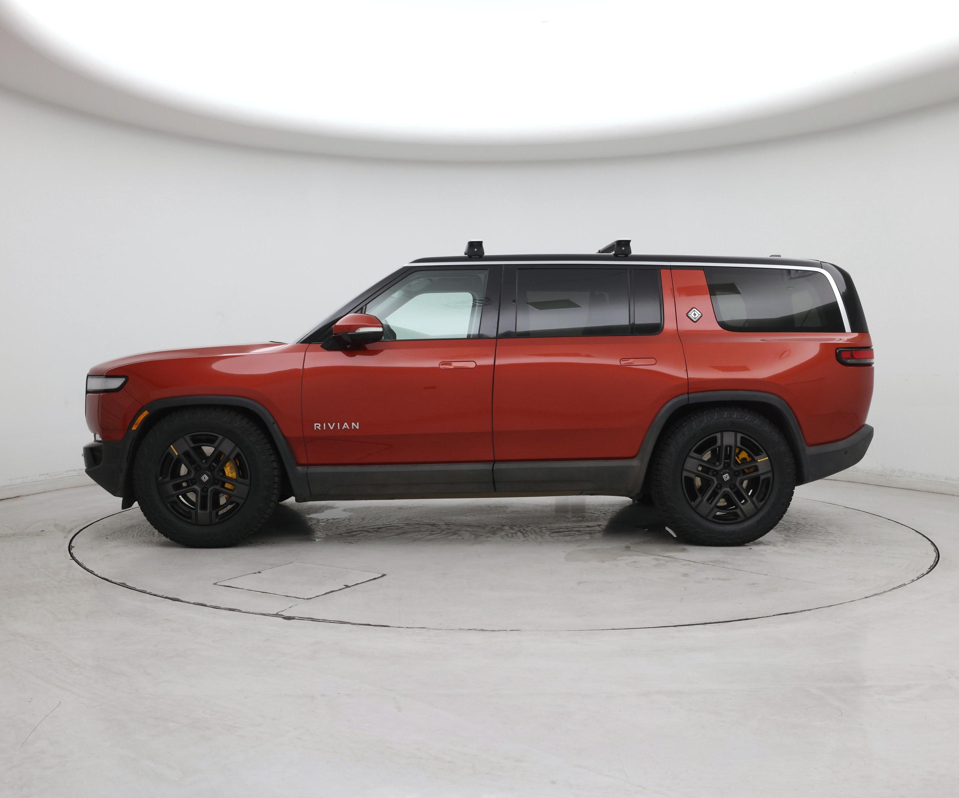 Thumbnail: 2023 Rivian R1S - 3
