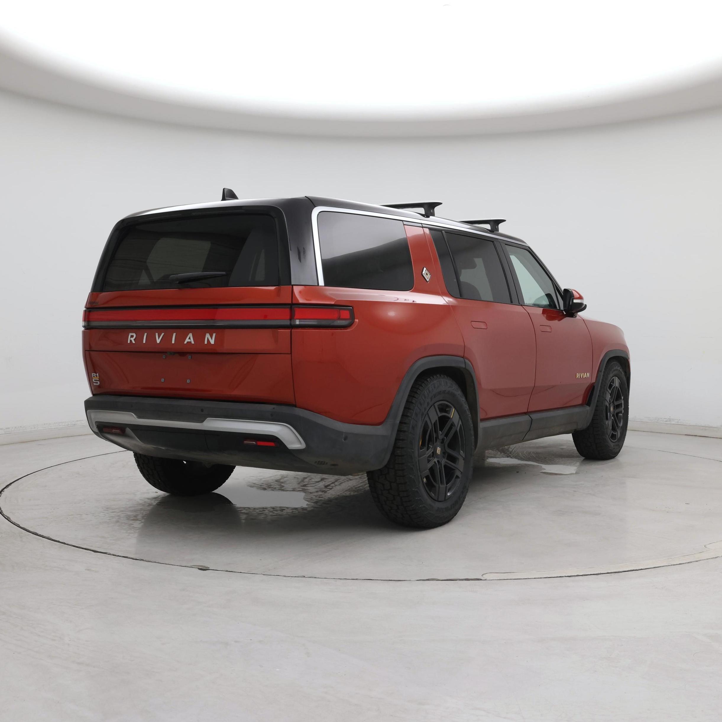 Thumbnail: 2023 Rivian R1S - 8