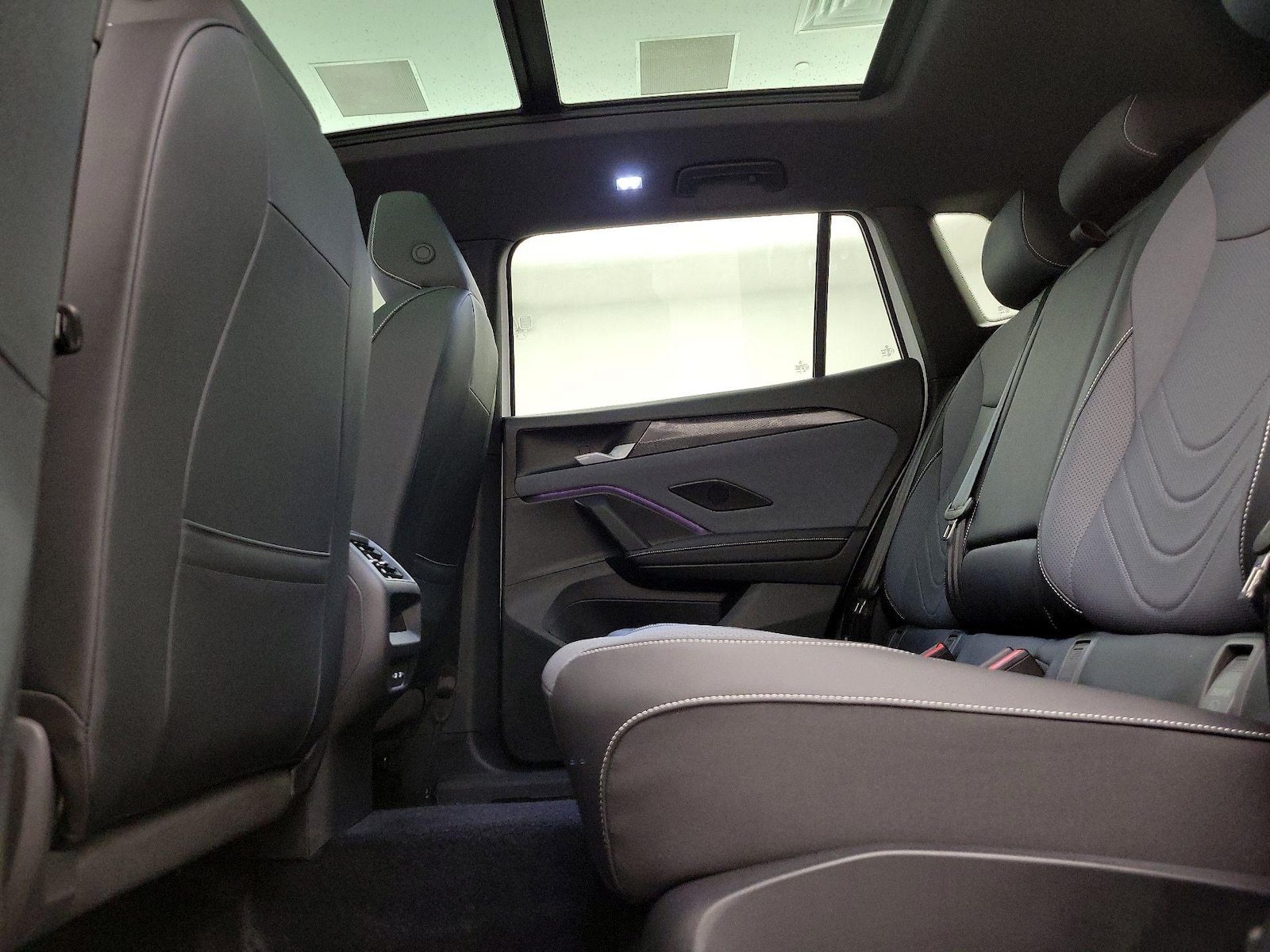 2025 Volkswagen Tiguan SE R-LINE BLACK - Photo 21