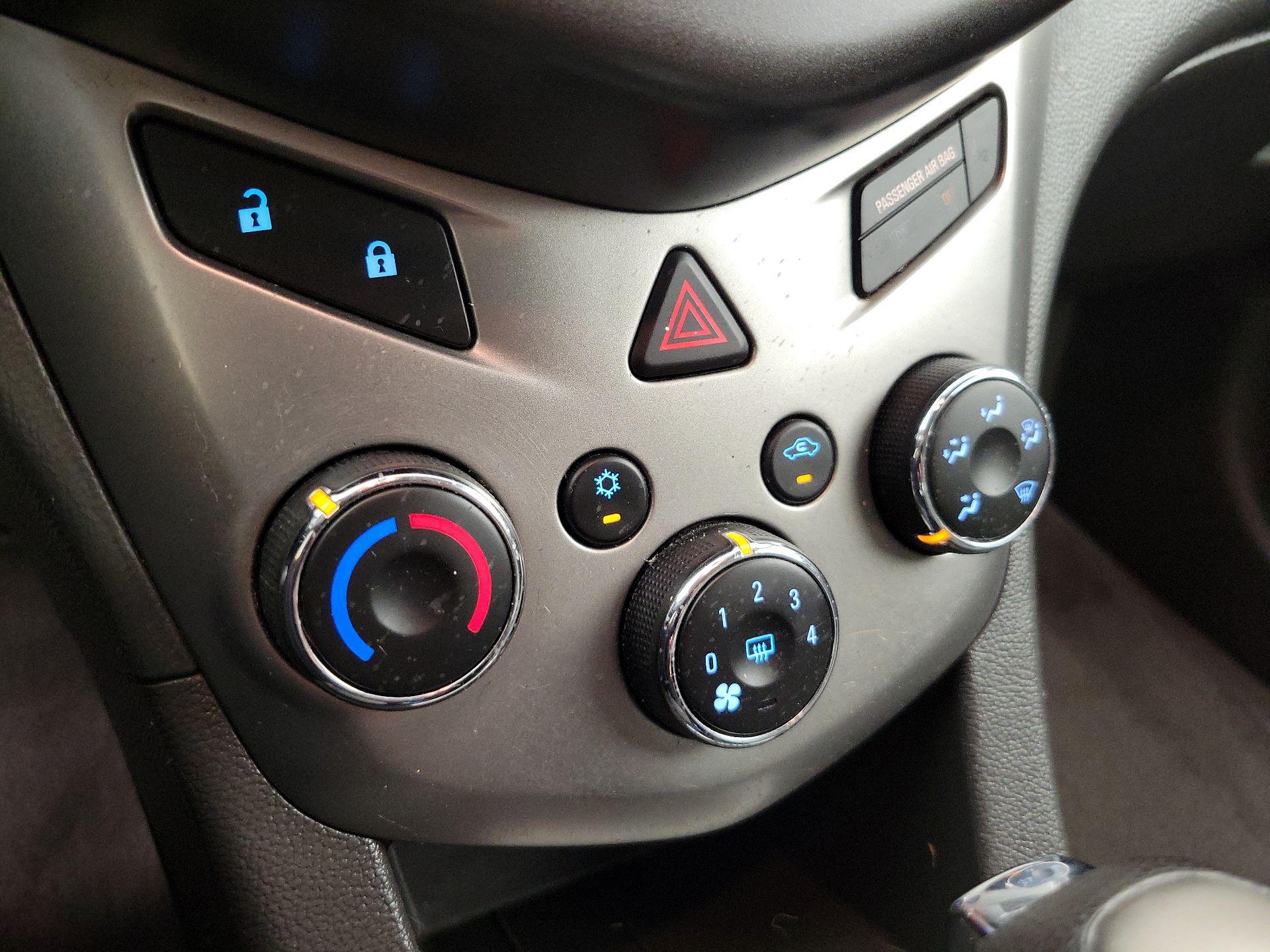 Thumbnail: 2015 Chevrolet Sonic - 15
