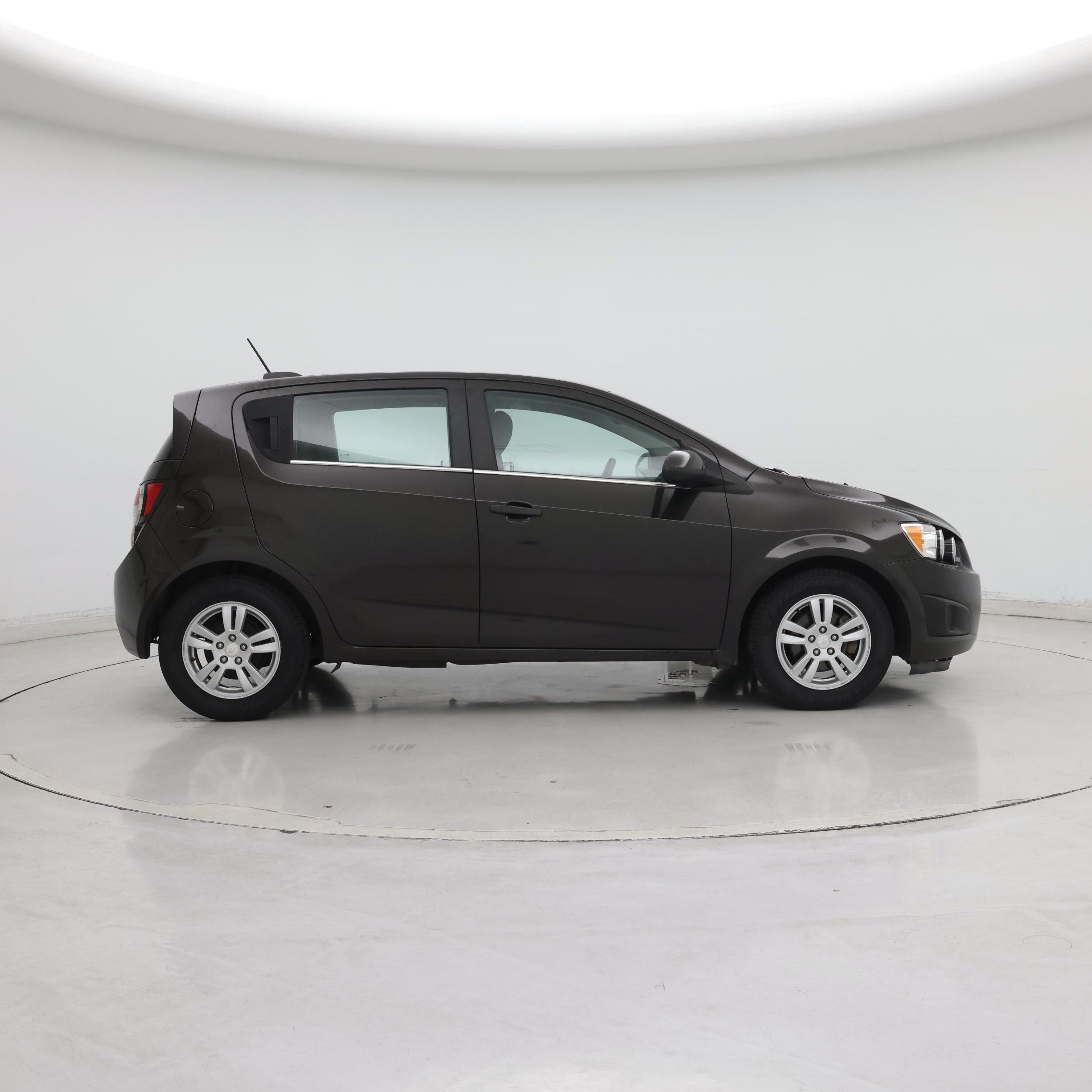 Thumbnail: 2015 Chevrolet Sonic - 7