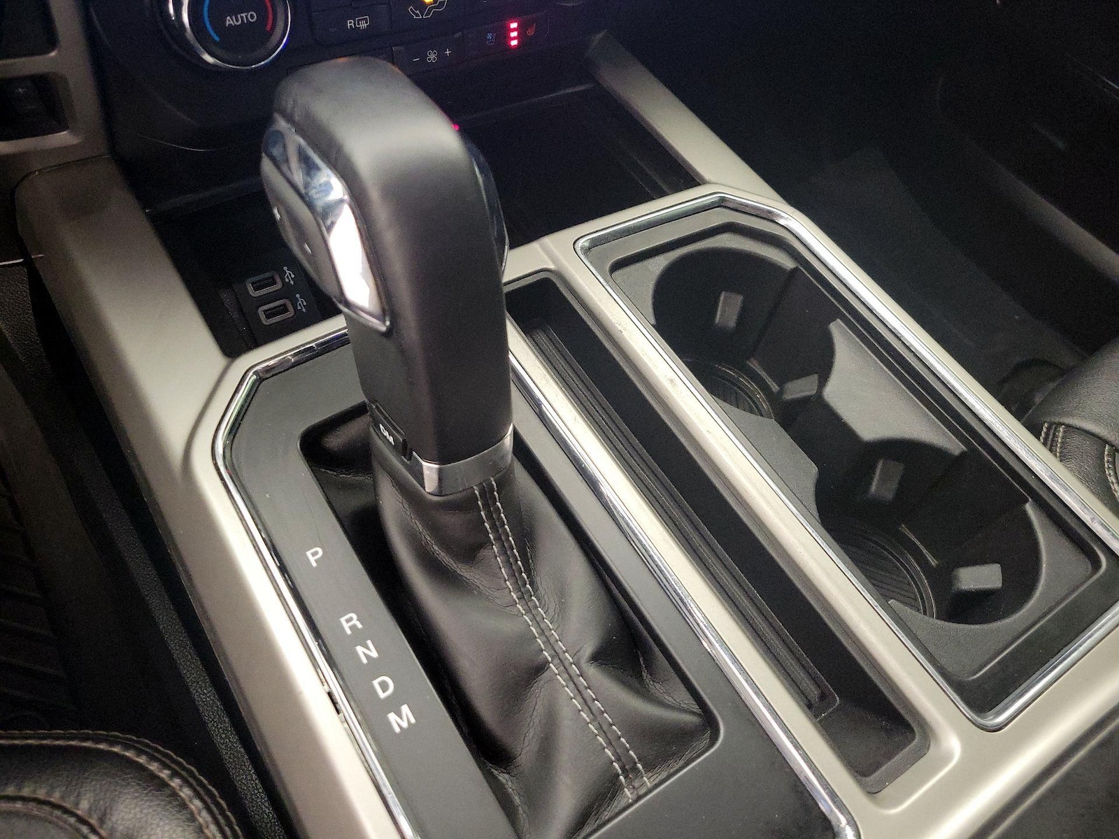 2020 Ford F-150 Lariat - Photo 18