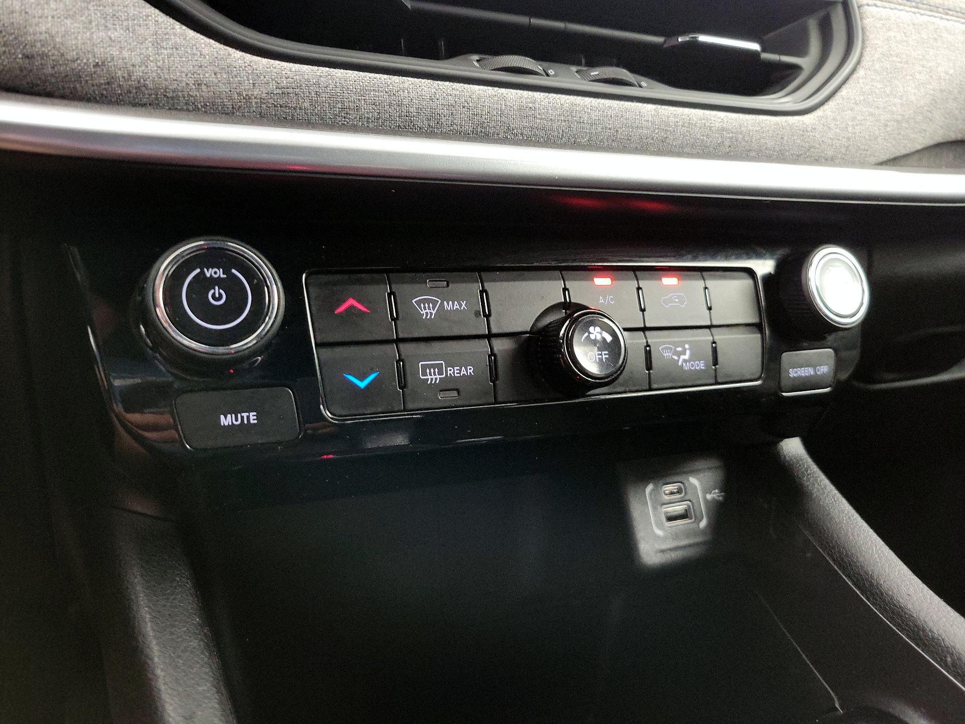Thumbnail: 2024 Jeep Compass - 16