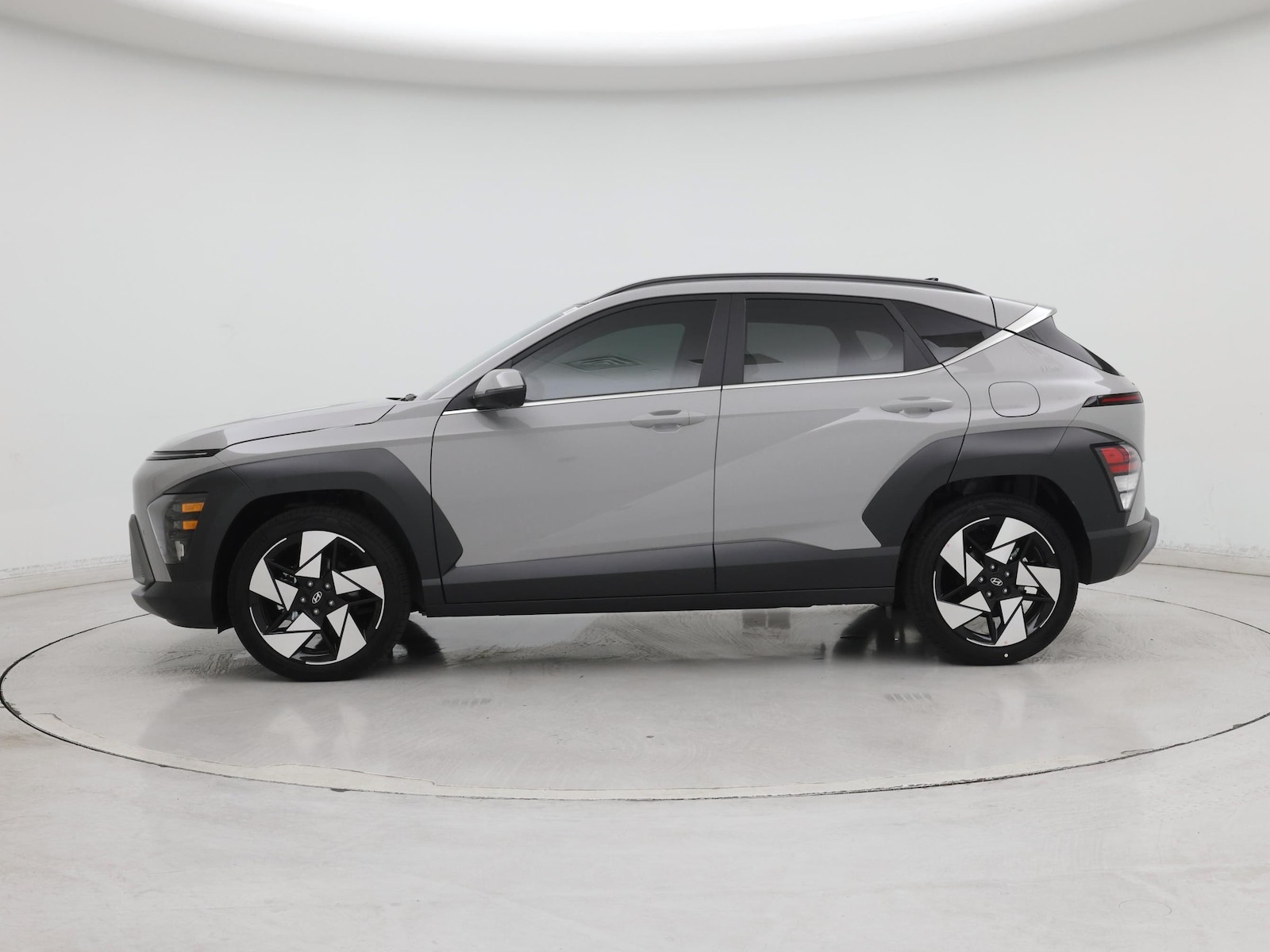 2026 Hyundai Kona Limited - Photo 4