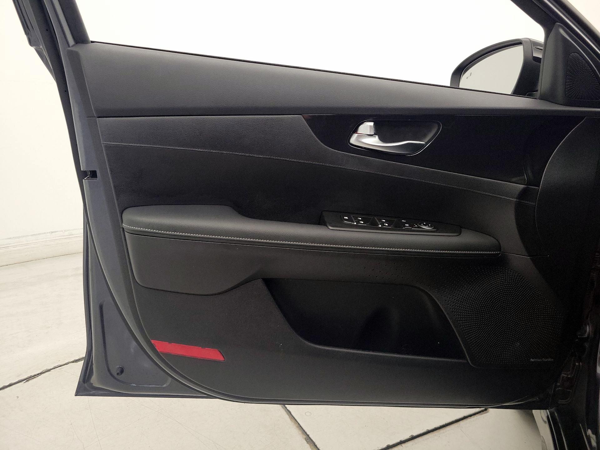 Thumbnail: 2024 Kia Forte - 12