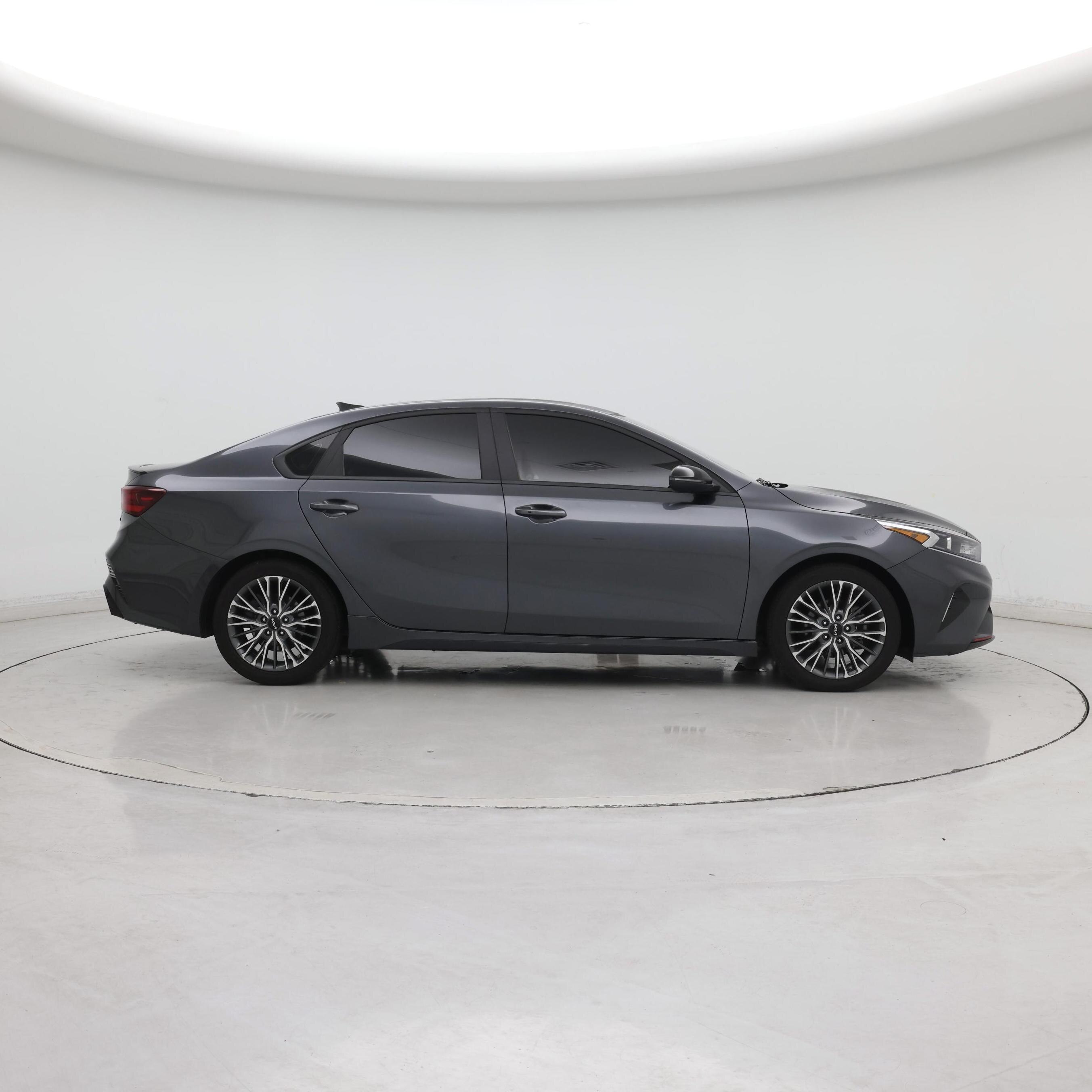 Thumbnail: 2024 Kia Forte - 7