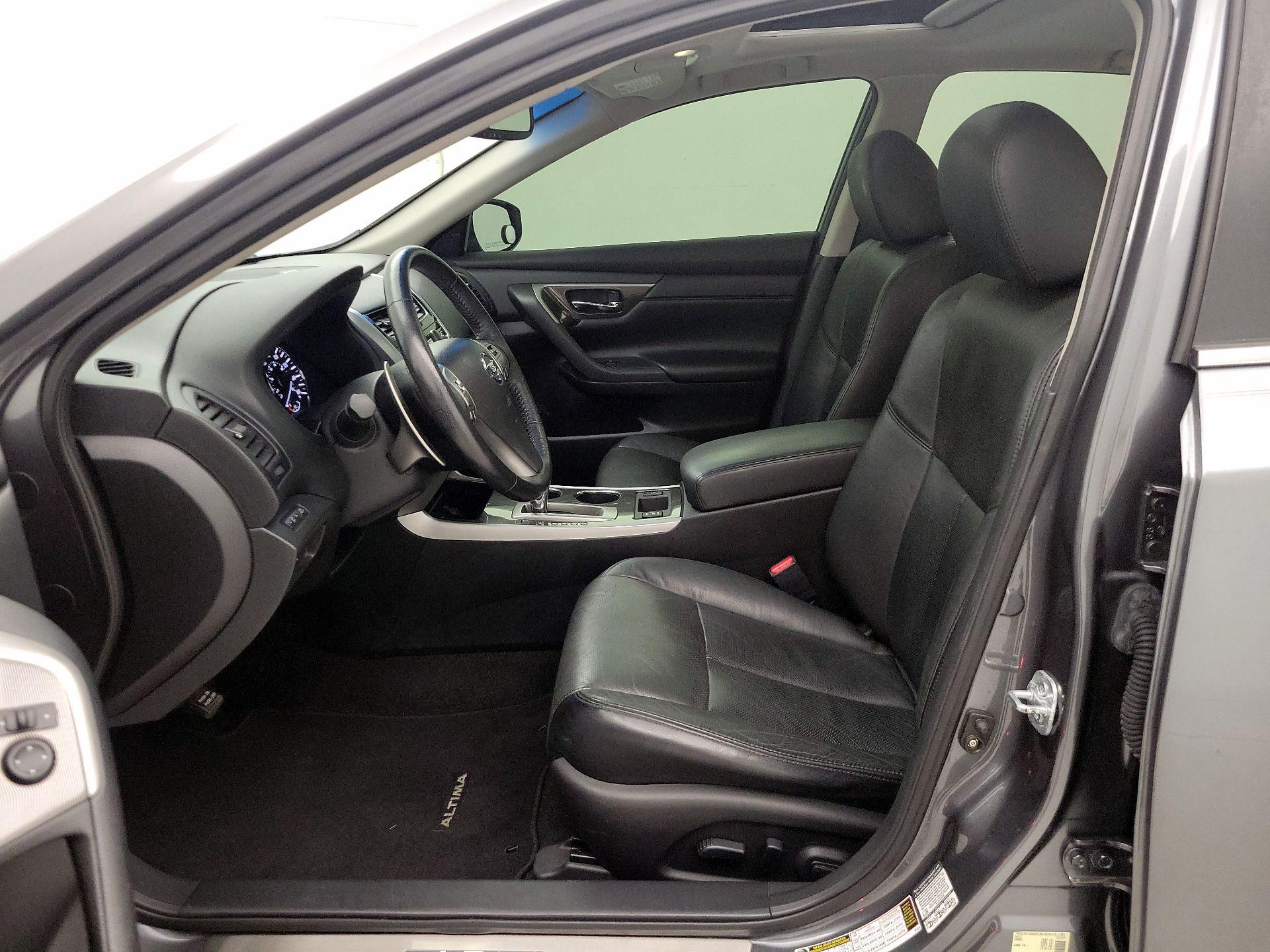 Thumbnail: 2014 Nissan Altima - 11
