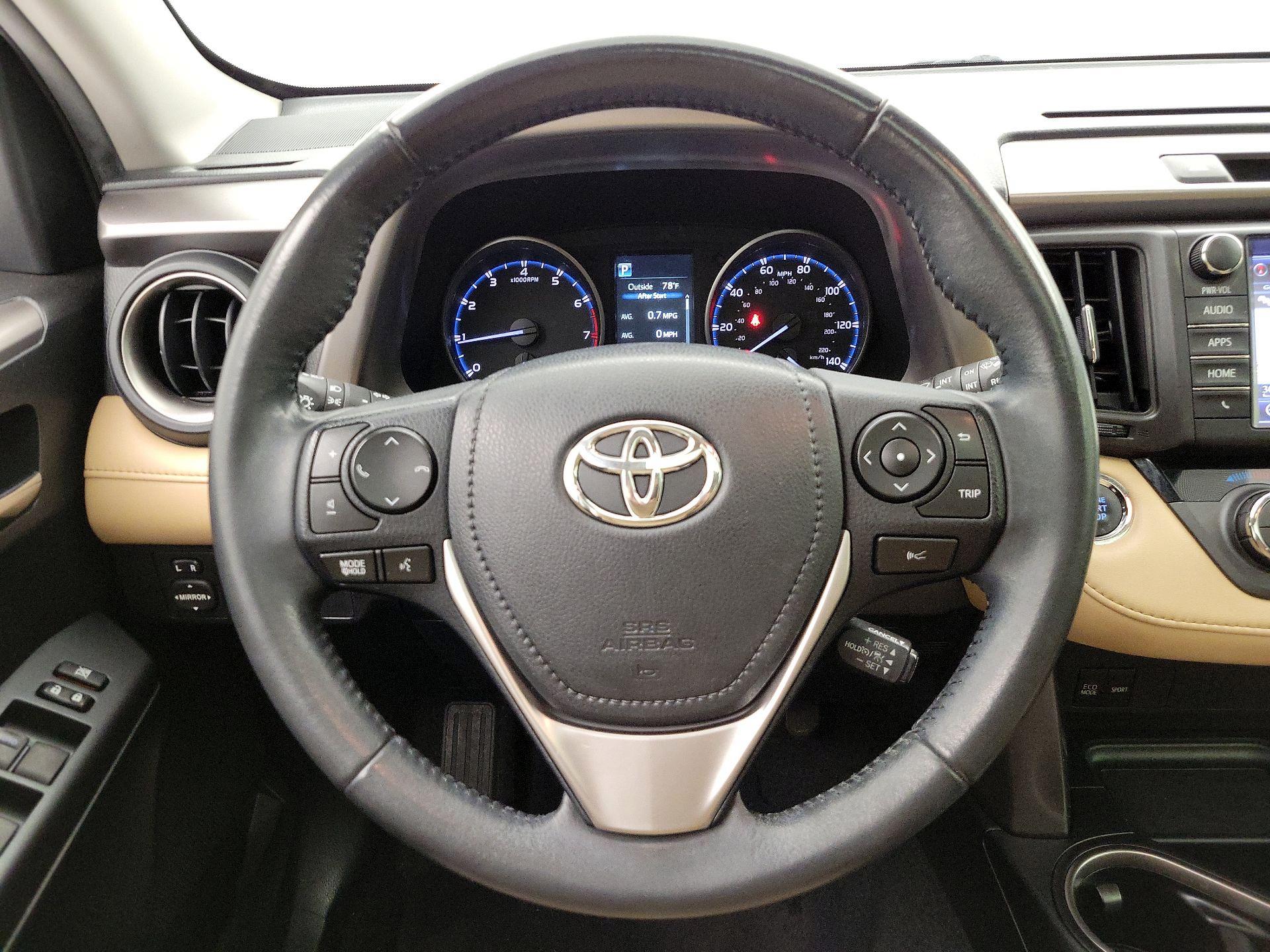 Thumbnail: 2018 Toyota RAV4 - 10