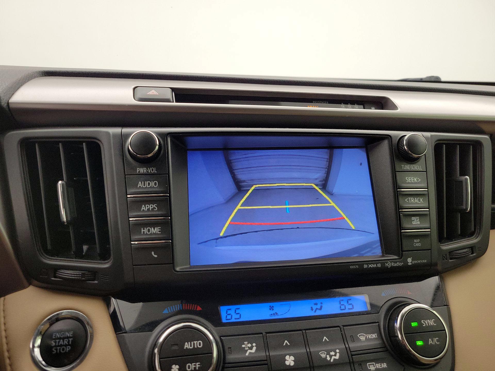 Thumbnail: 2018 Toyota RAV4 - 15
