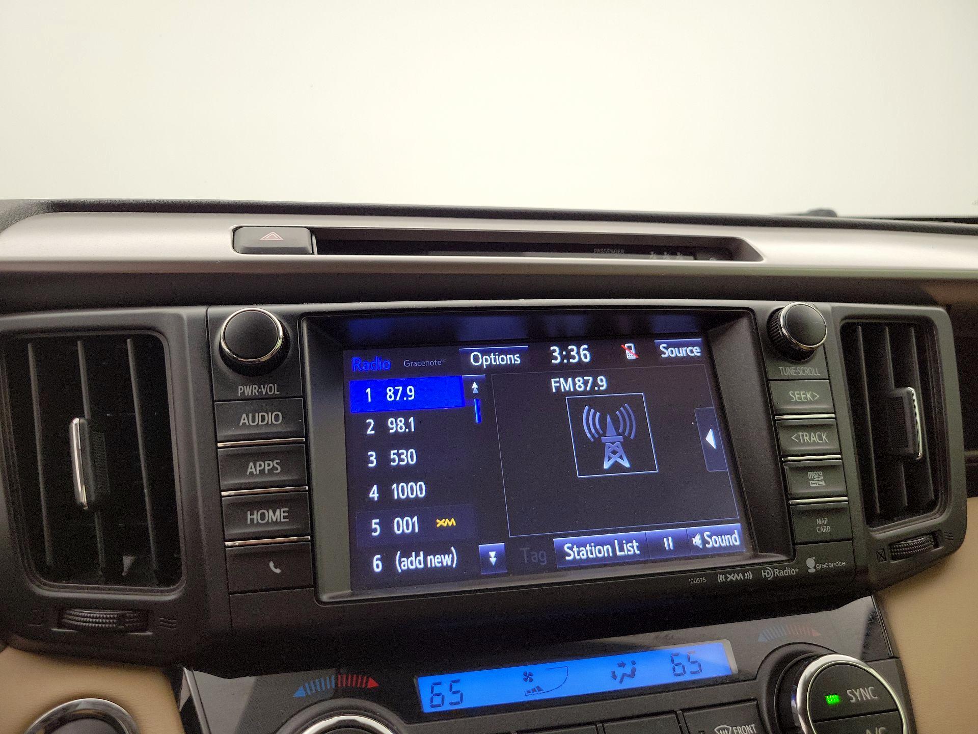 Thumbnail: 2018 Toyota RAV4 - 16