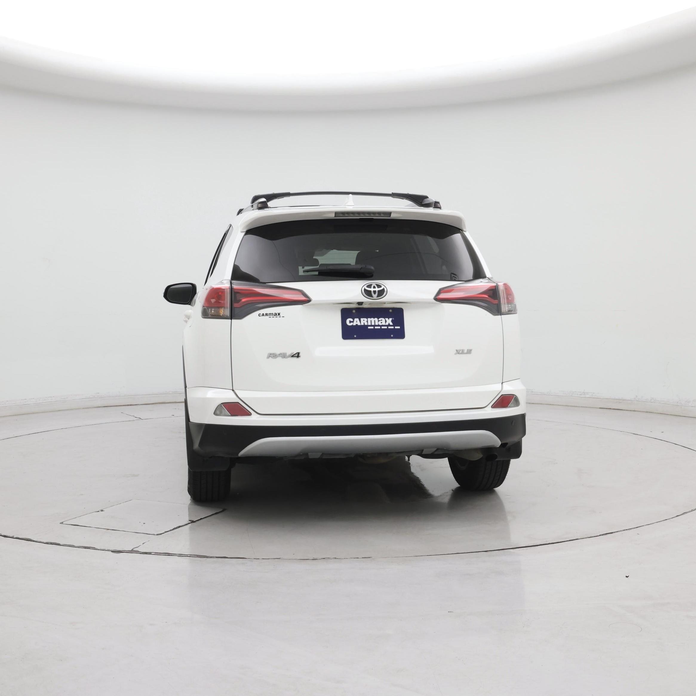 Thumbnail: 2018 Toyota RAV4 - 6