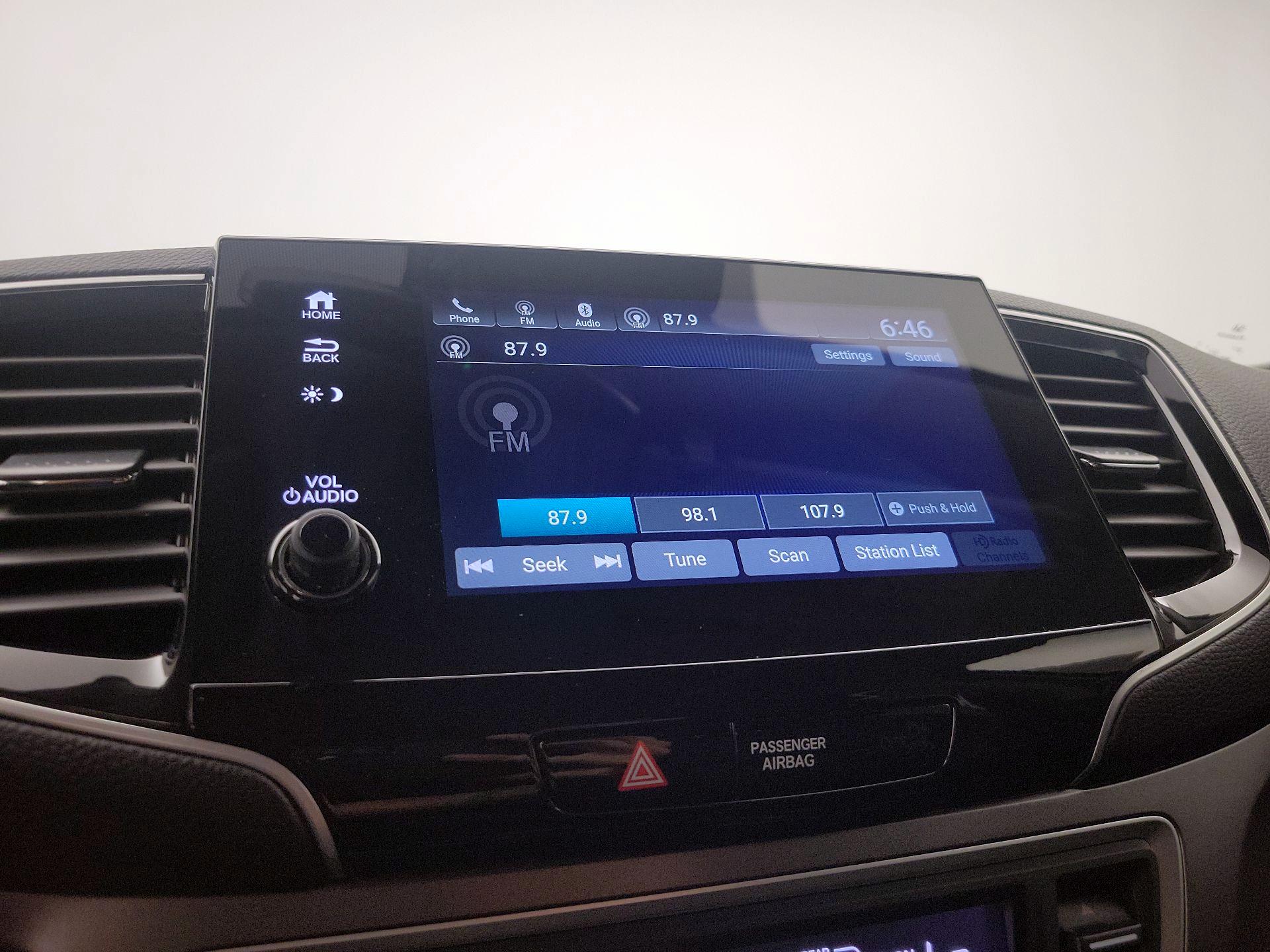 Thumbnail: 2020 Honda Pilot - 15