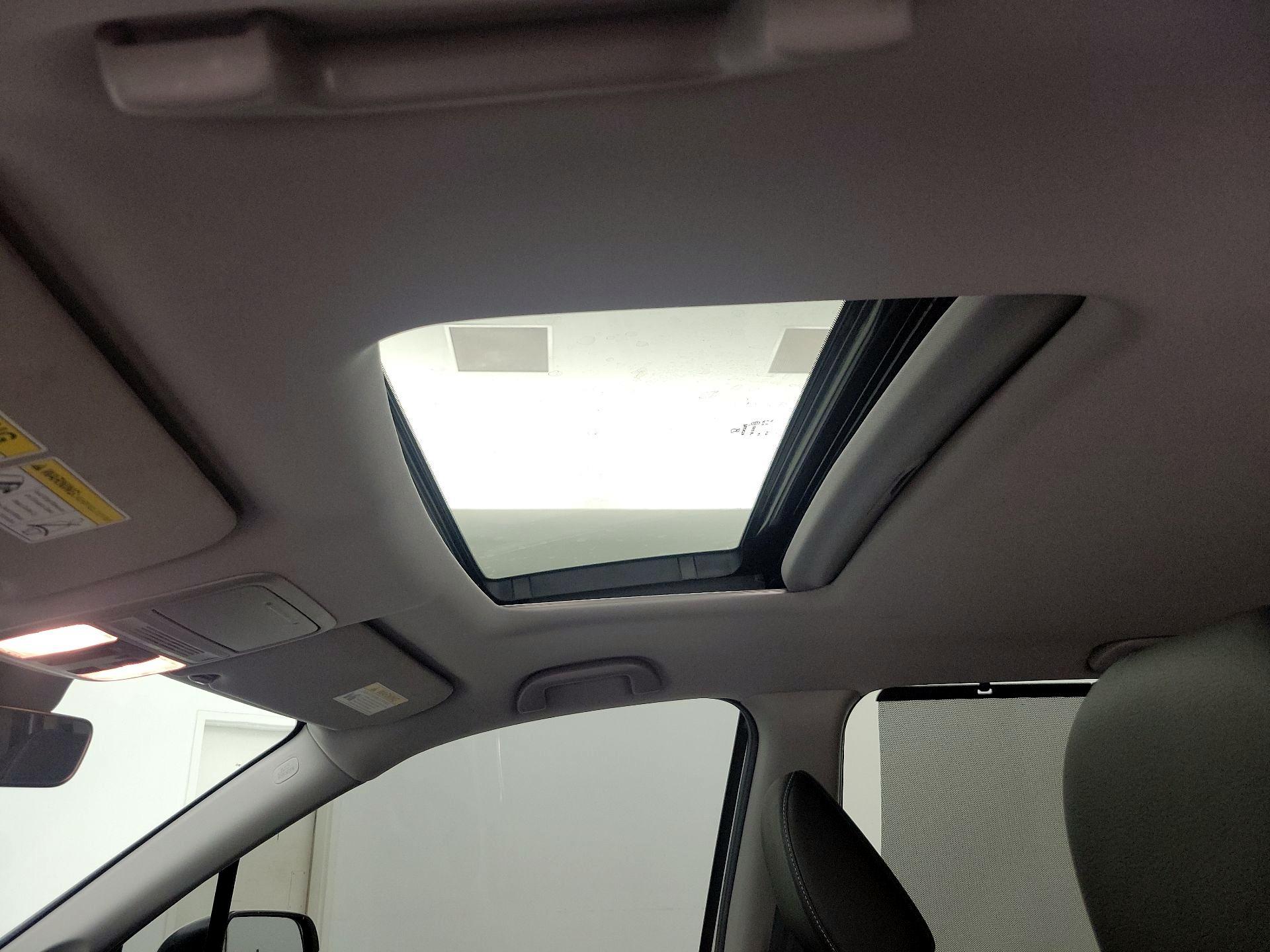 Thumbnail: 2020 Honda Pilot - 19
