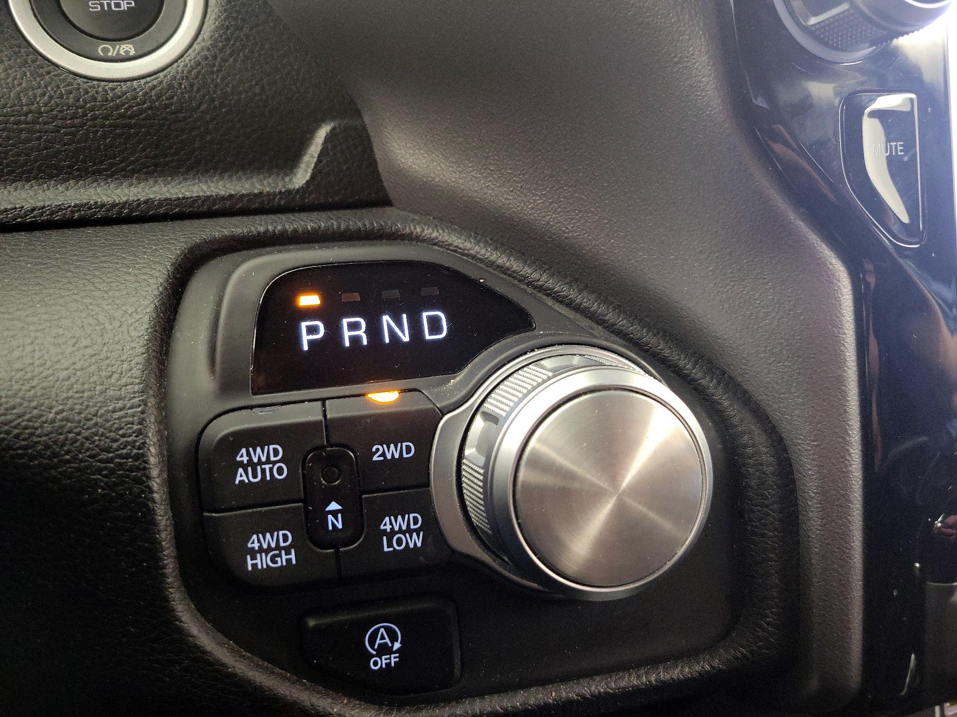 Thumbnail: 2025 RAM 1500 - 18