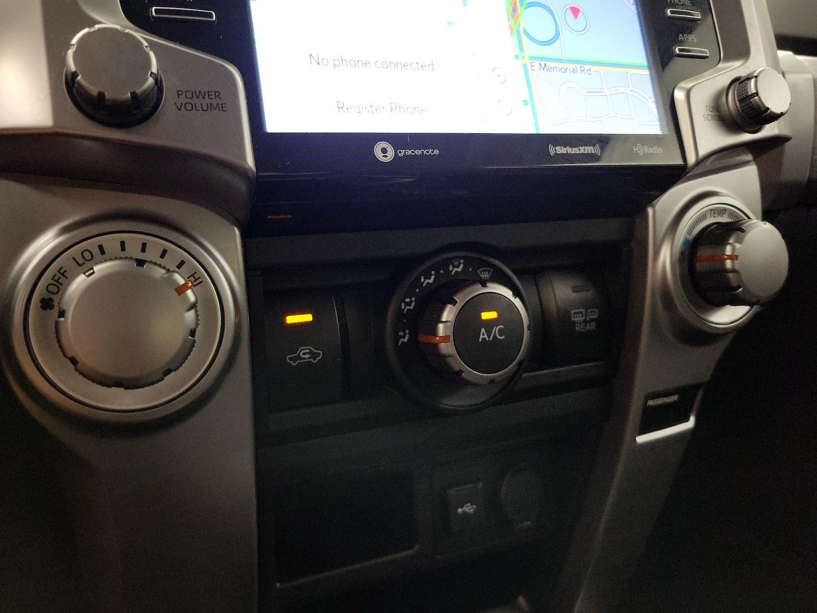 2021 Toyota 4Runner SR5 Premium - Photo 18